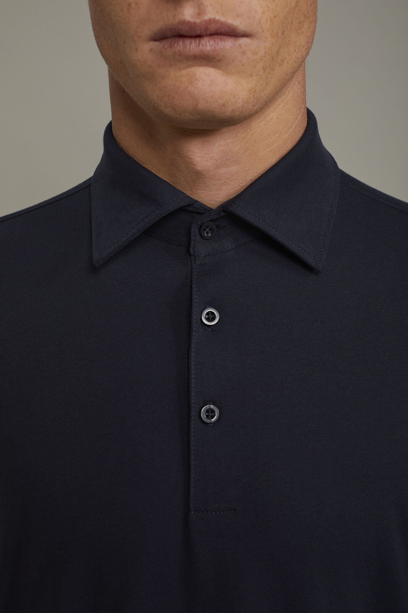 Kurzärmeliges Herren-Poloshirt aus 100 % Supima-Baumwolle in normaler Passform image number 3