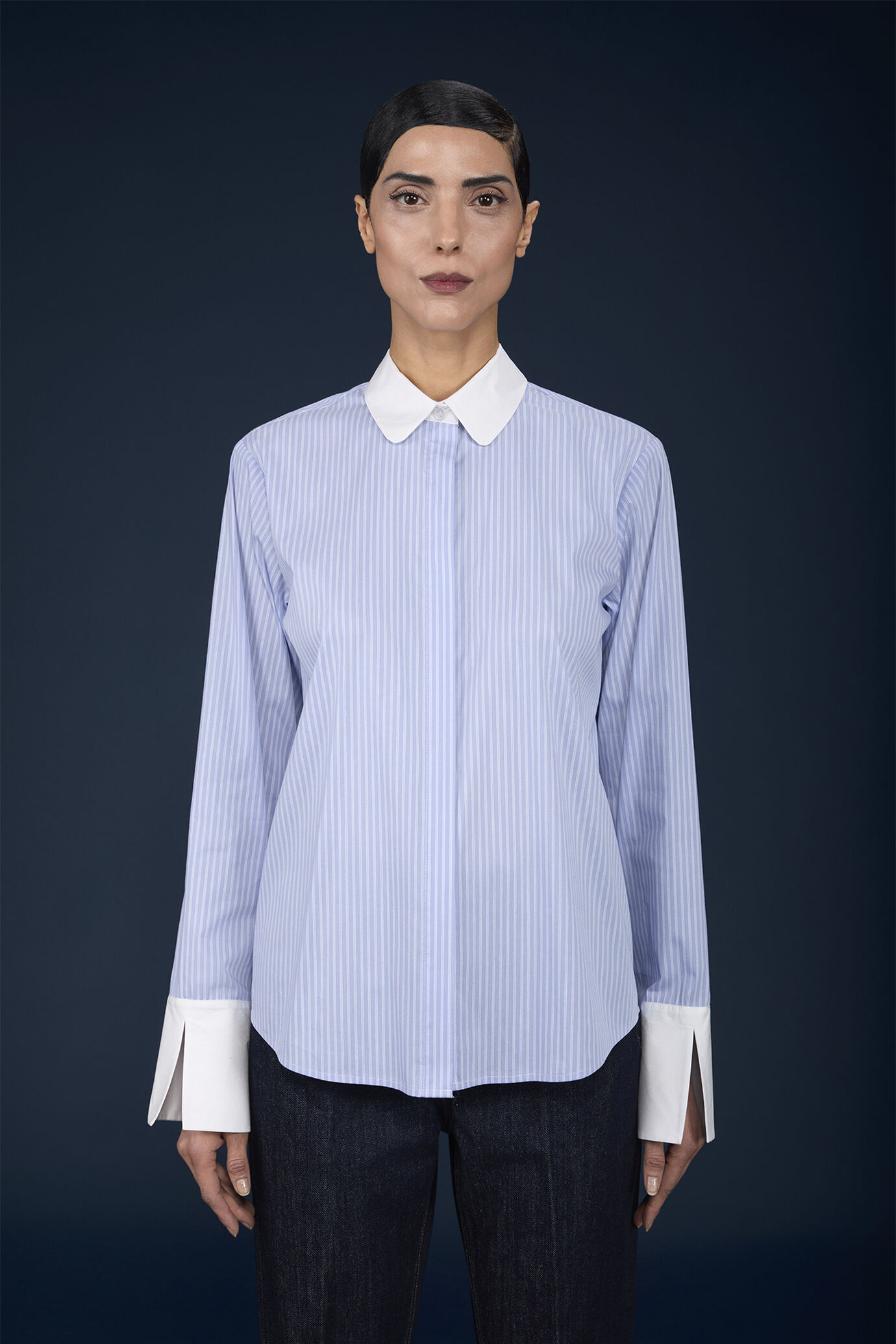 Camicia donna classica con collo bebè polsi in unito e tessuto tinto filo a righe image number 0