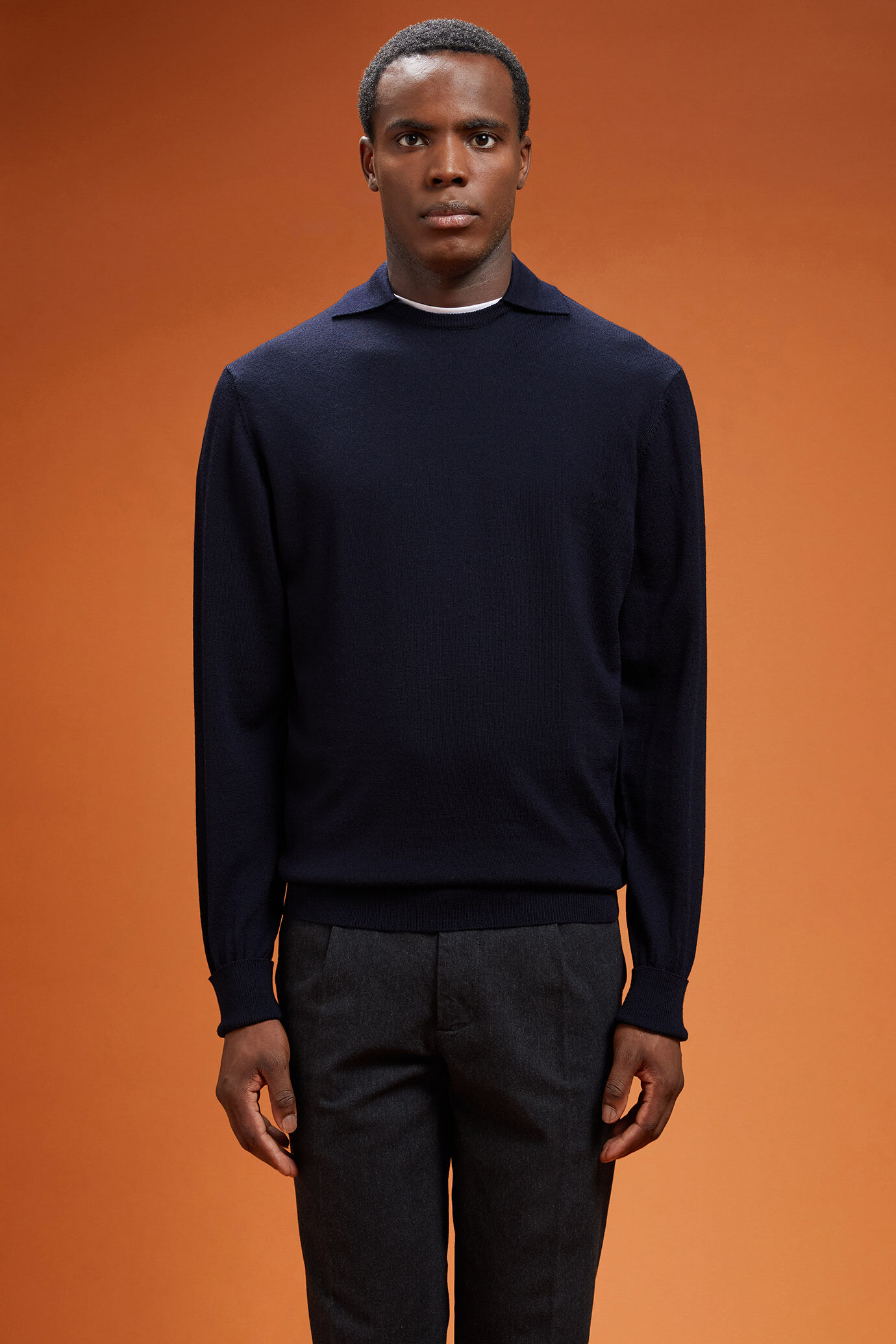 Men's regular fit crew neck jumper in 100% extra fine merino wool with a polo collar