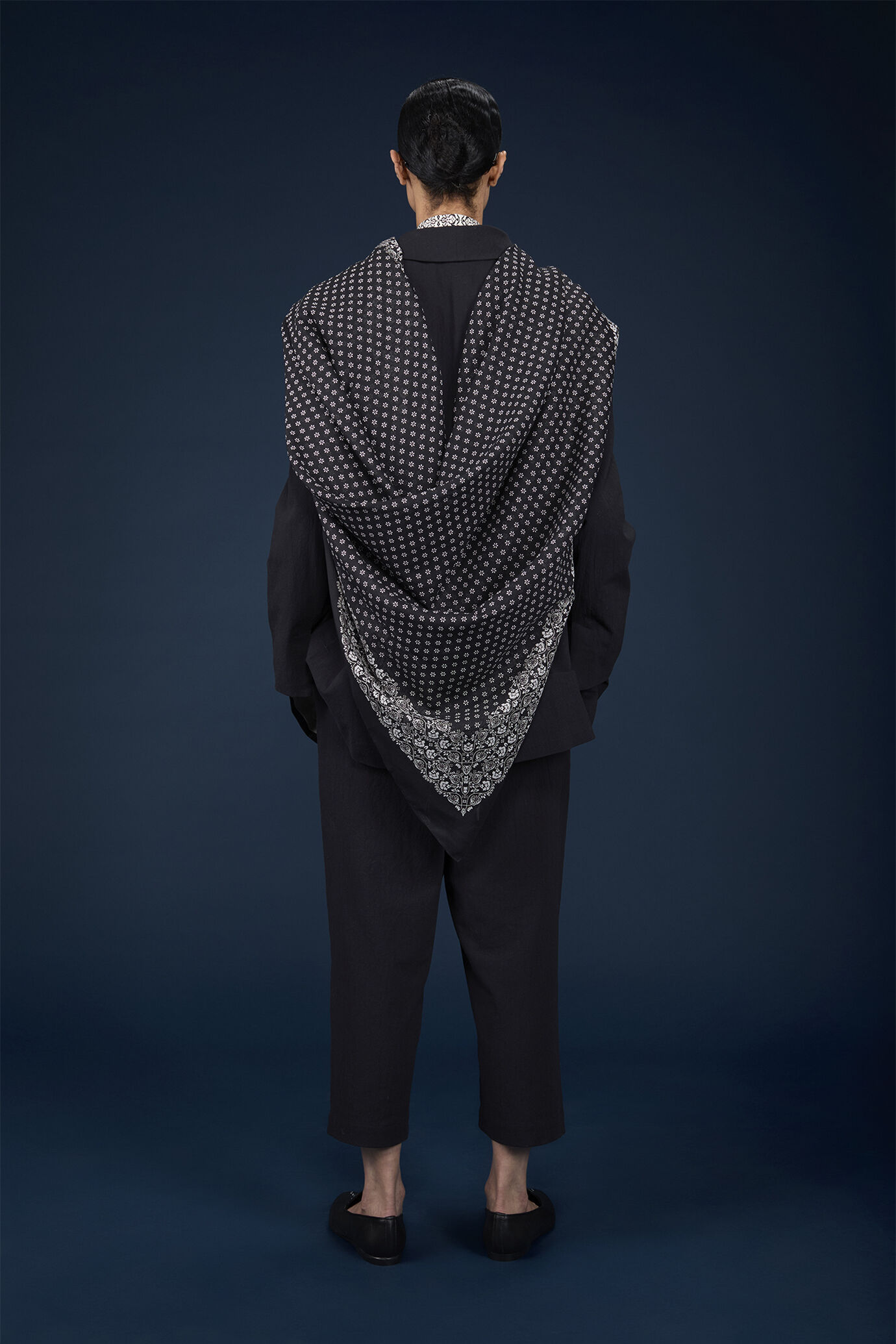 Foulard donna in cotone fantasia floreale image number 0