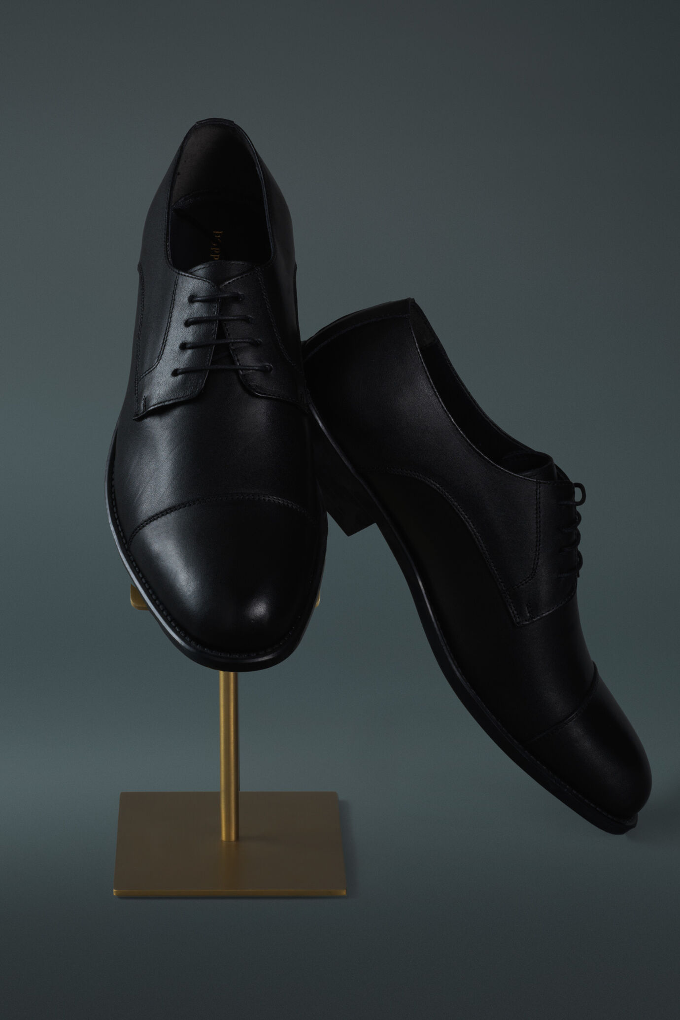 Scarpe Derby Oxford classiche in pelle uomo image number 0