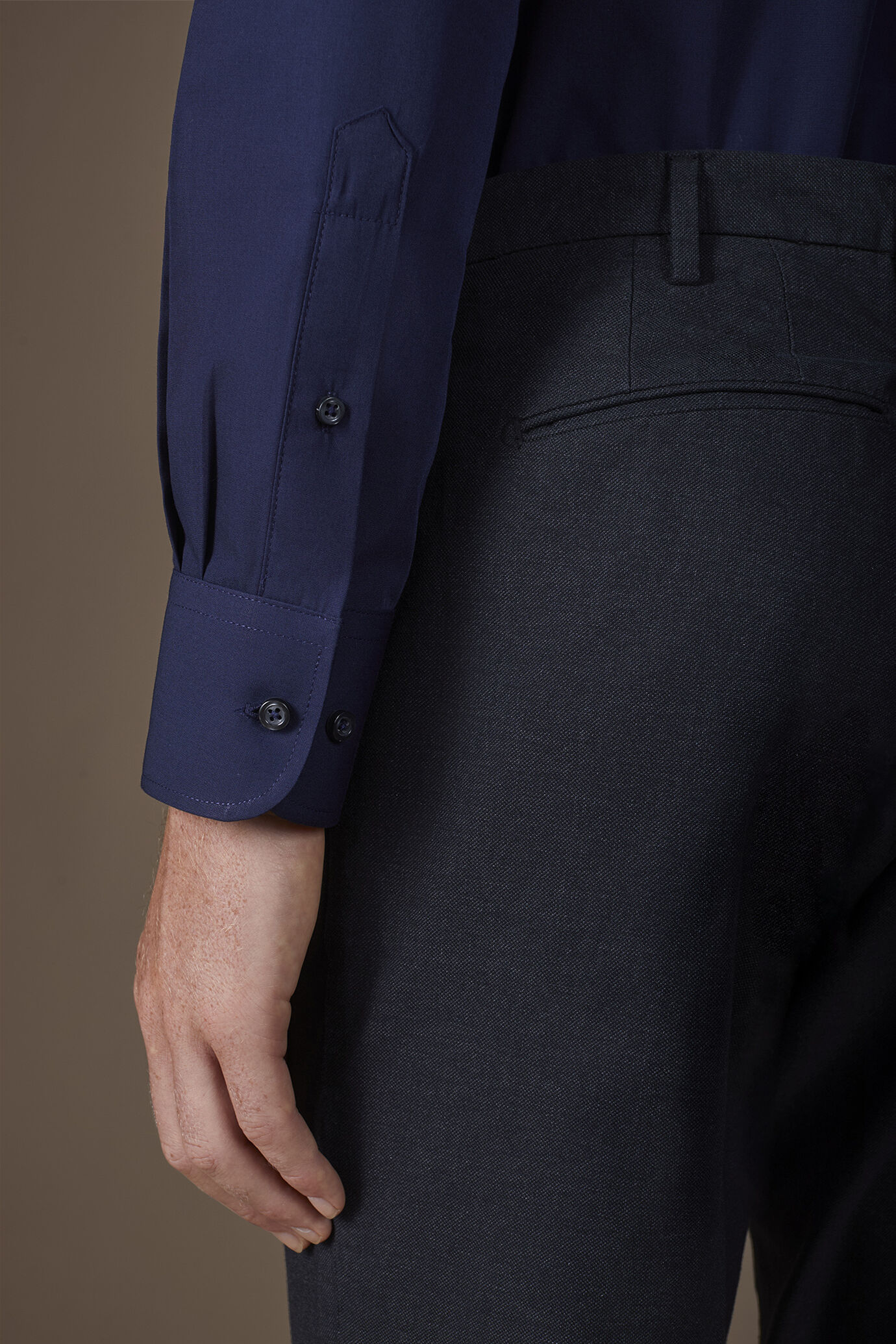 Men's french collar classic shirt image number 3