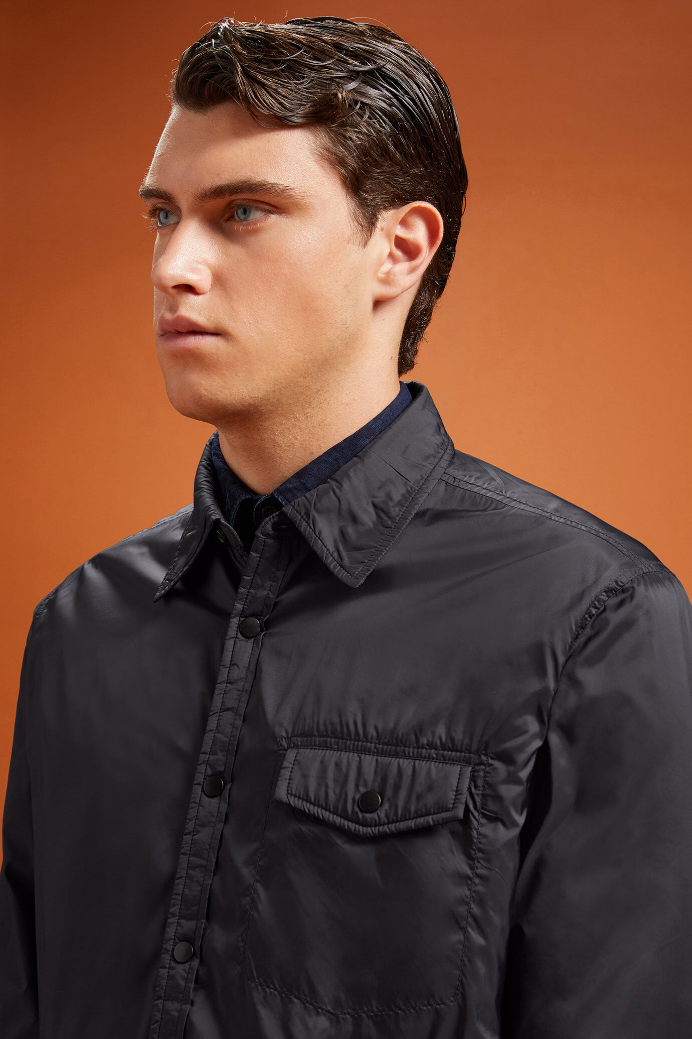 Giubbino uomo tecnico in nylon leggermente imbottito comfort fit image number 3