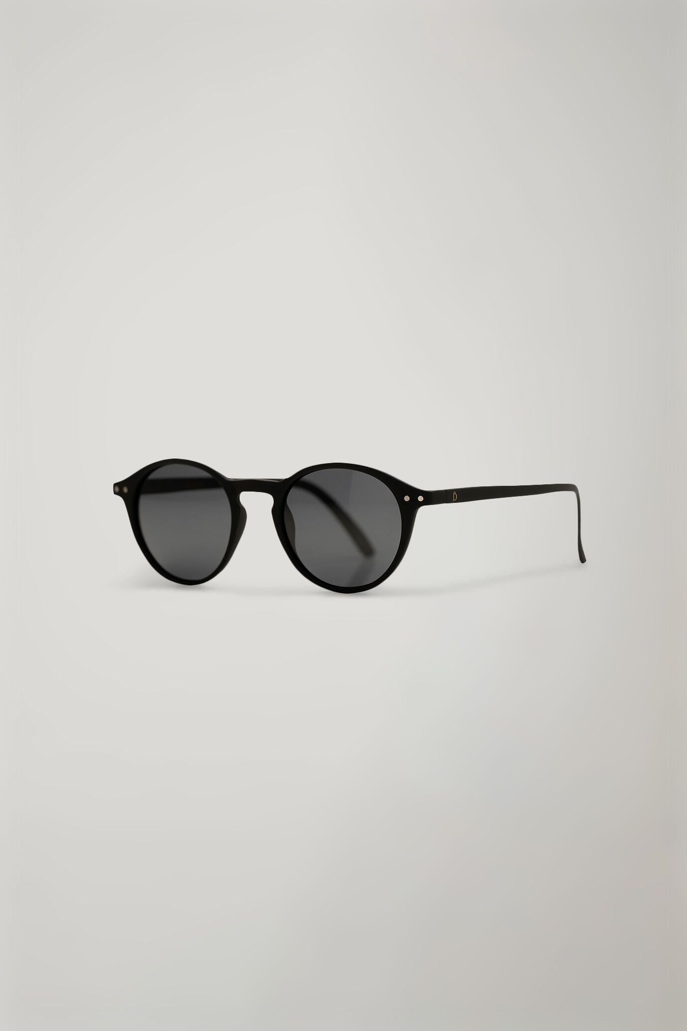 Men's sunglasses round lenses image number 2