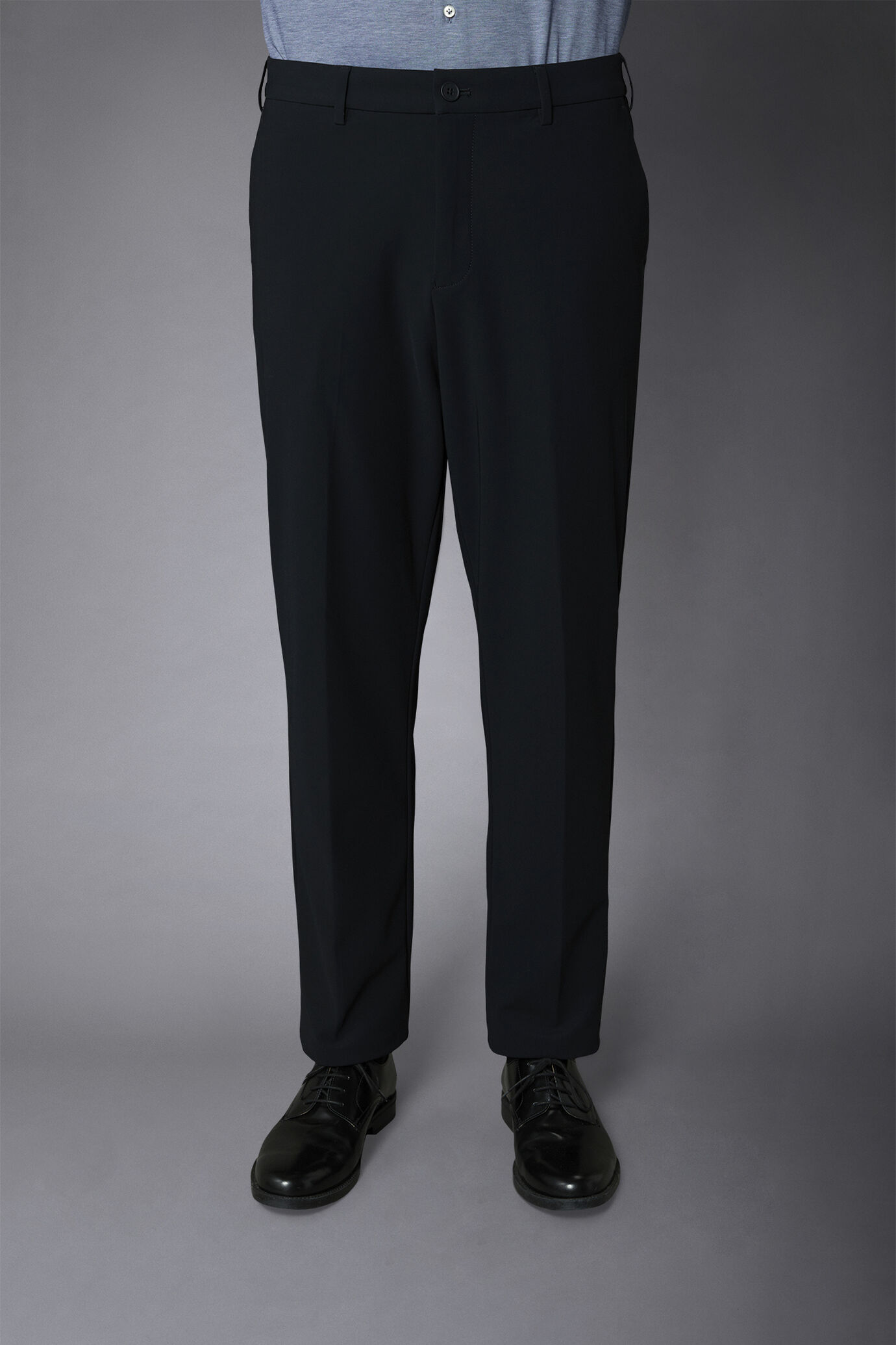 Pantalone chino uomo tessuto in nylon elasticizzato comfort fit image number 3