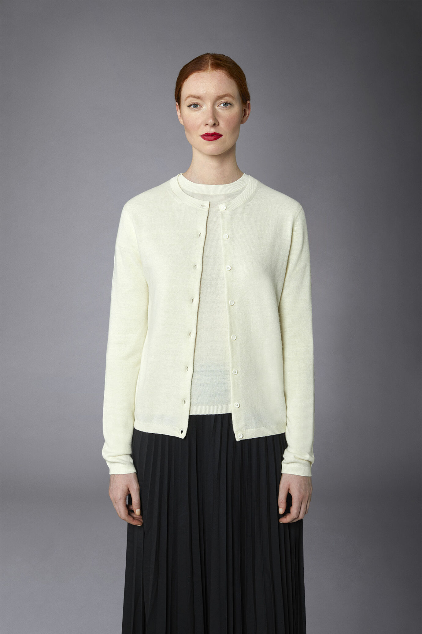 Women's wool and cashmere blend roundneck cardigan image number 2