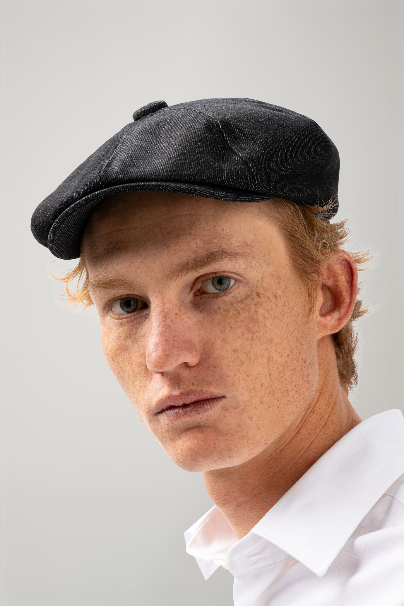 Béret coppola pour homme en tissu denim noir image number 2