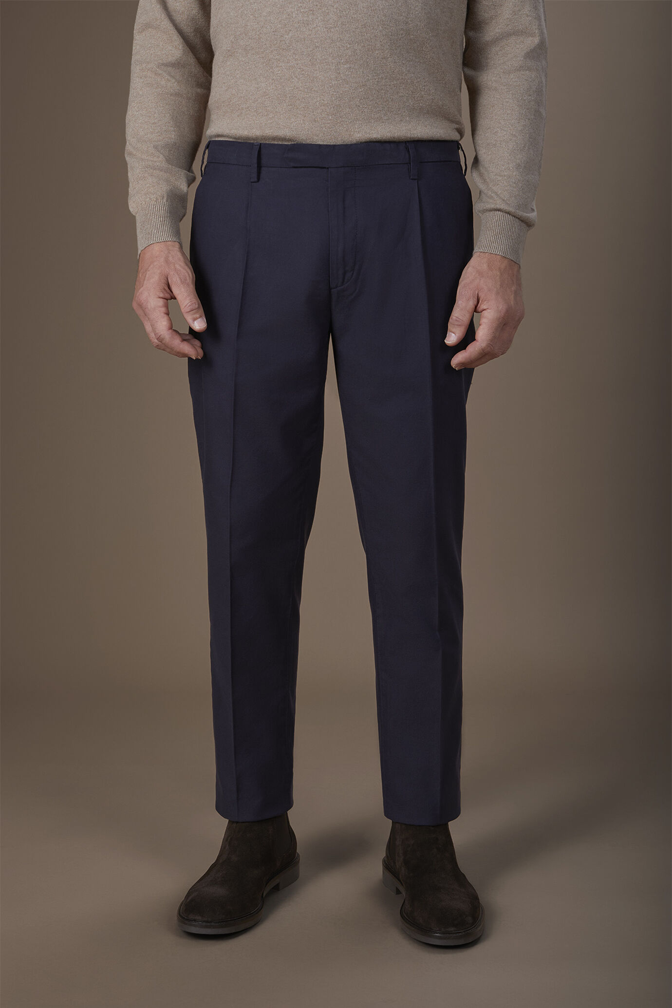 Pantalon classique pour homme en sergé coupe regular fit image number 1