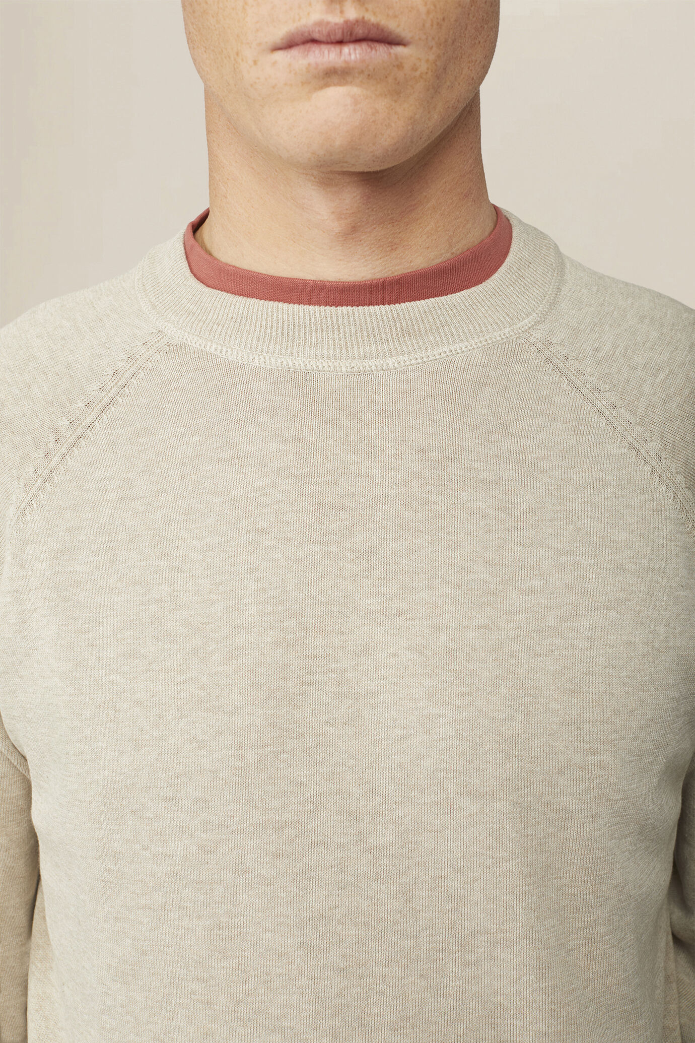 Herrenpullover mit Rundhalsausschnitt aus 100 % Baumwolle mit Raglan&auml;rmeln image number 2