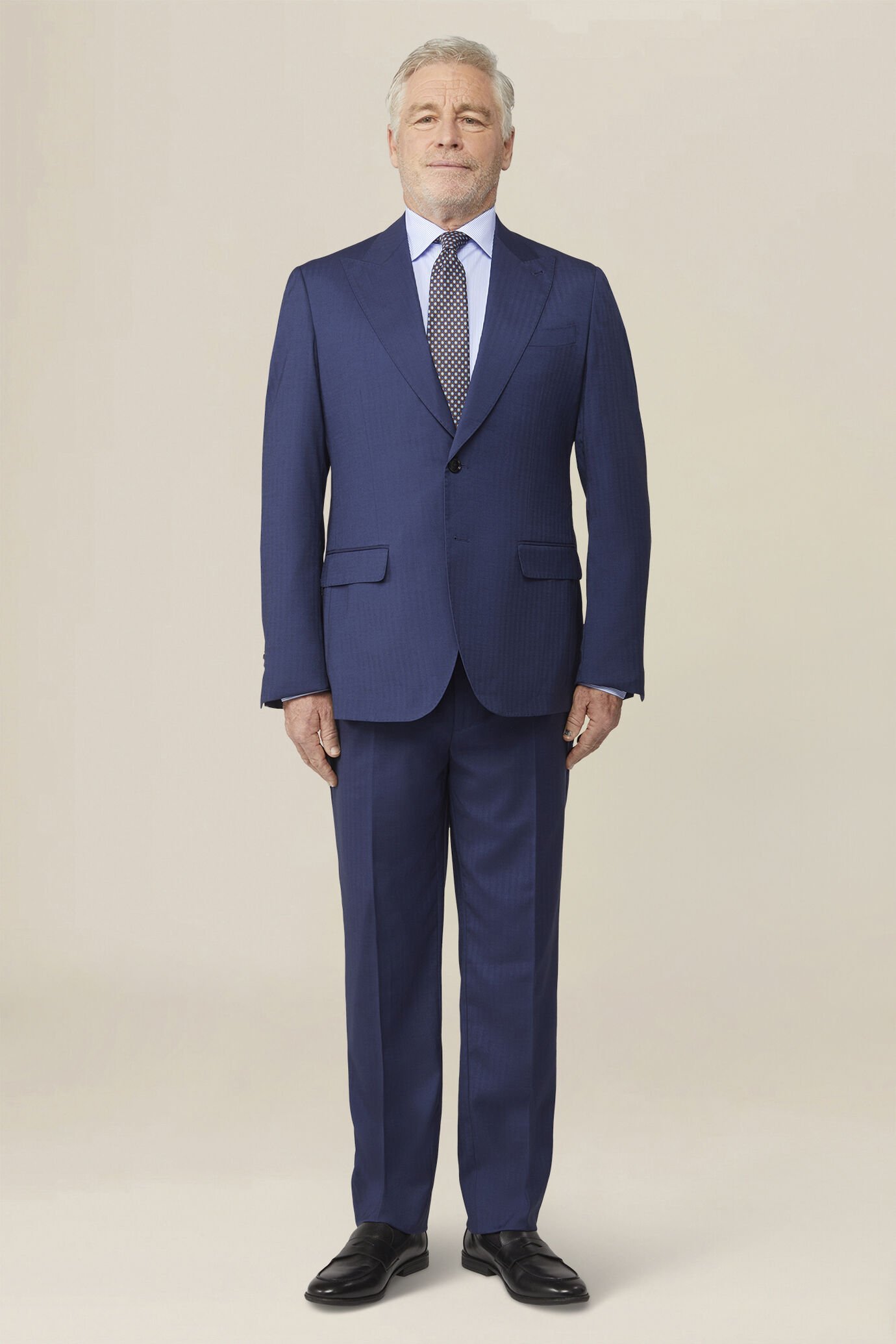 Men's single-breasted suit in iridescent herringbone fabric with a "sun effect", regular fit image number 0