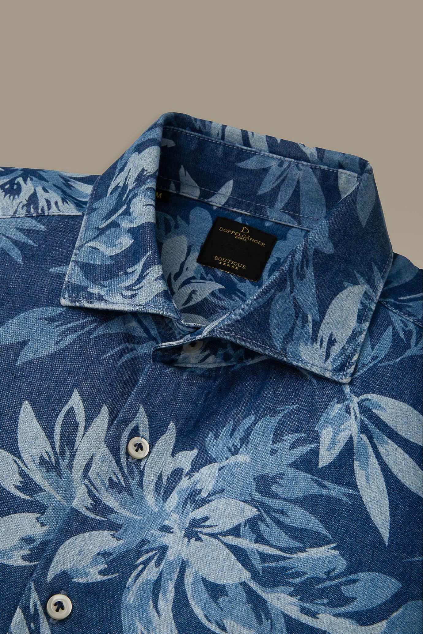 Camicia casual uomo collo francese denim stampa a fiori image number 3