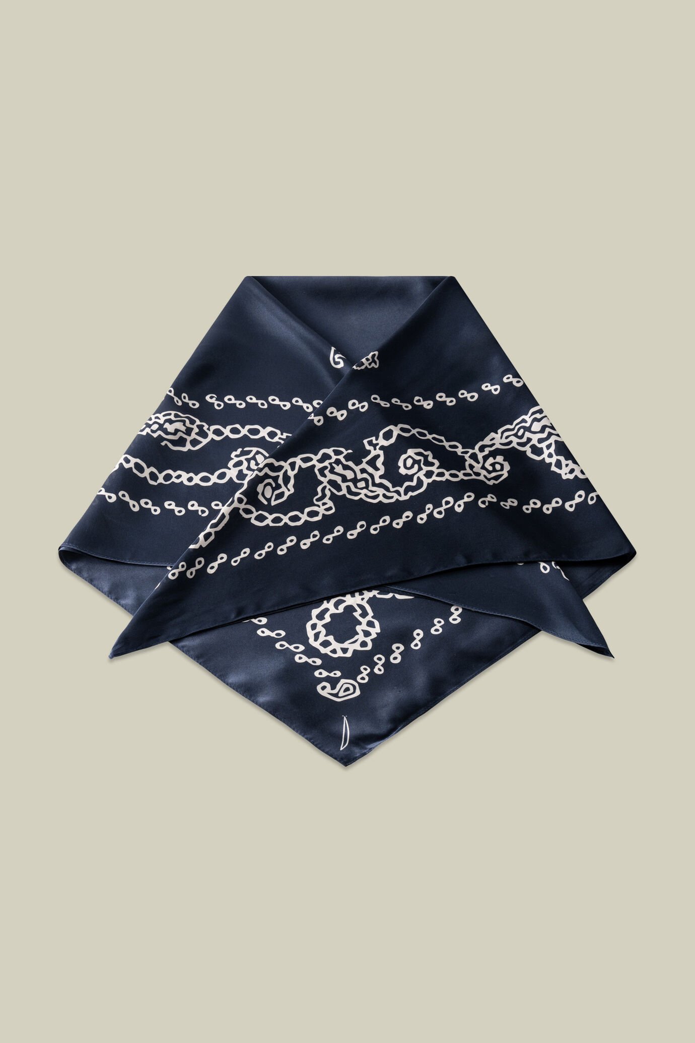 Foulard en soie pour femme avec motif cachemire