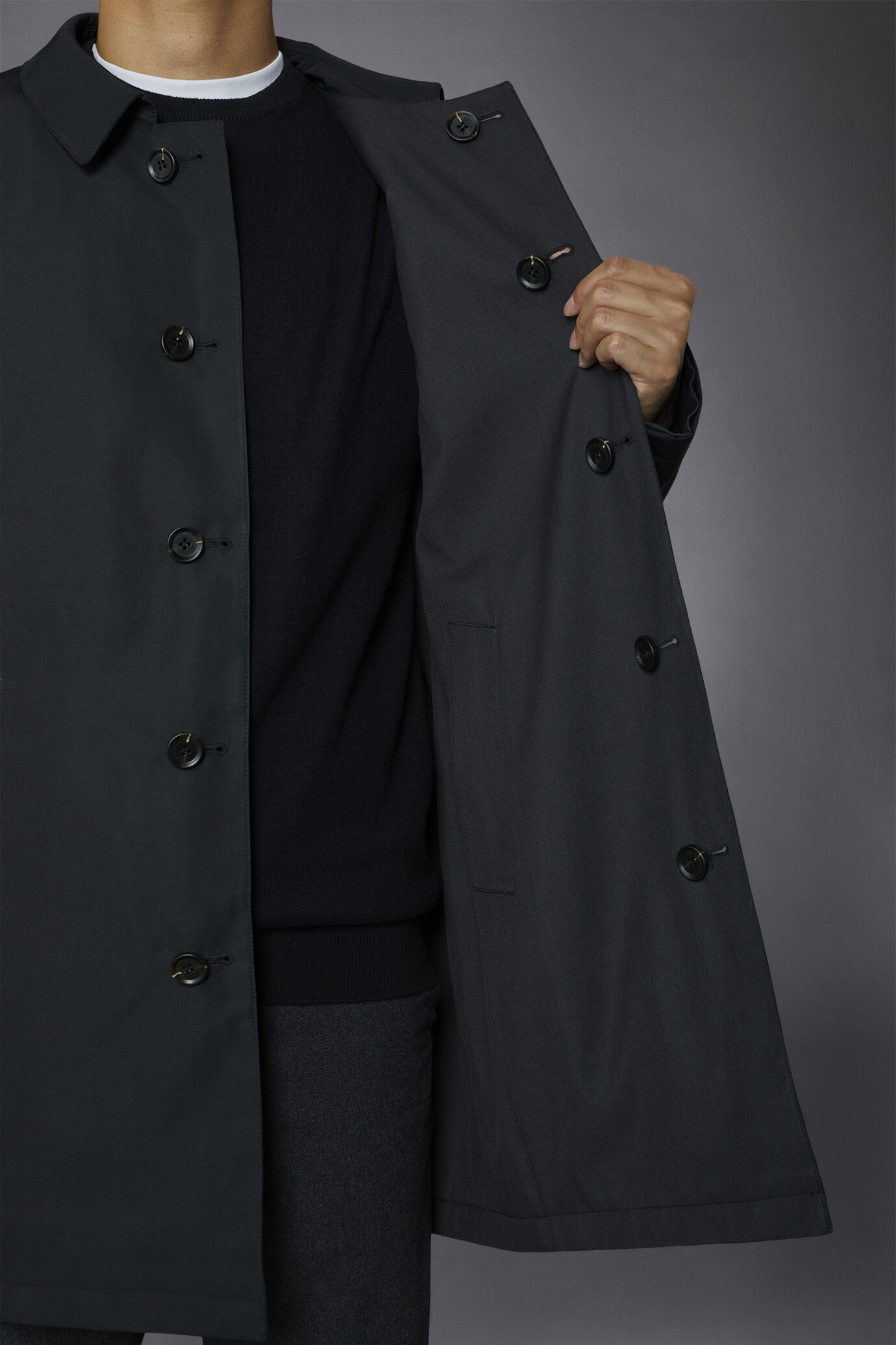 Men's reversible comfort fit technical fabric raincoat image number 3