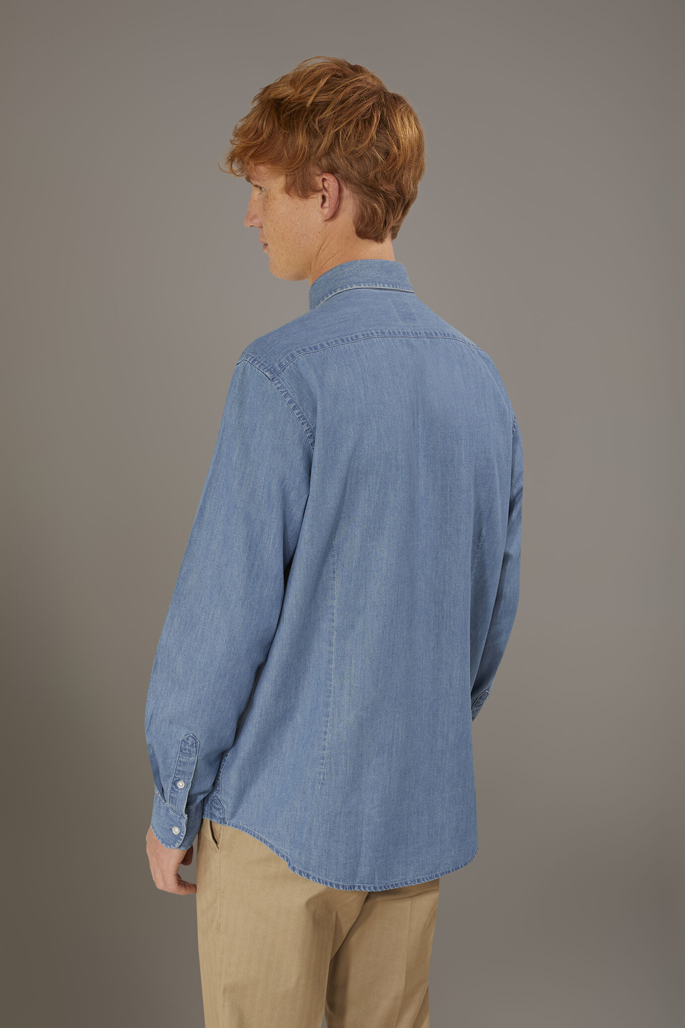 Camicia casual collo francese comfort fit tessuto denim image number 2