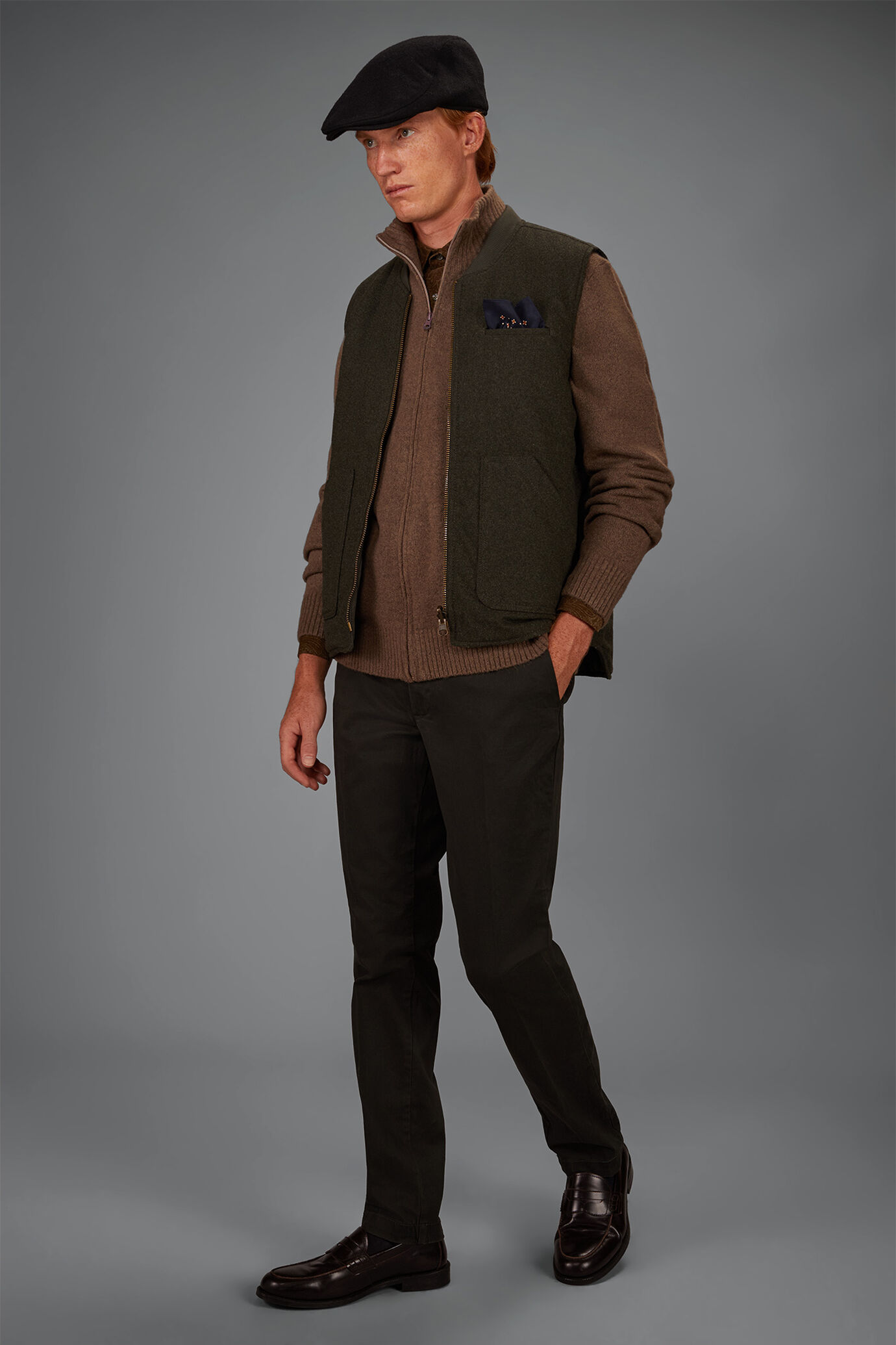 Veste sans manches double face pour homme en laine bouillie et nylon l&eacute;g&egrave;rement rembourr&eacute;e