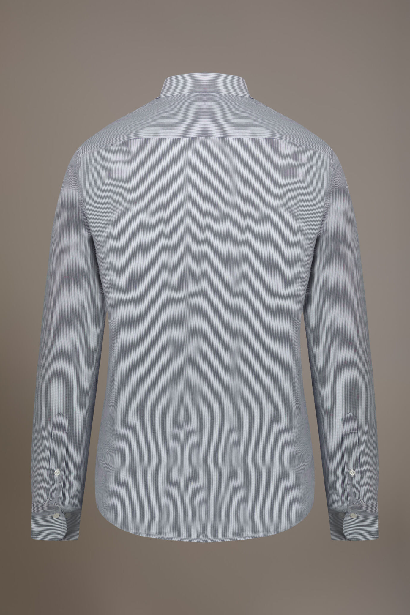 Camicia classica collo francese slim fit tessuto tinto filo rigato image number 4