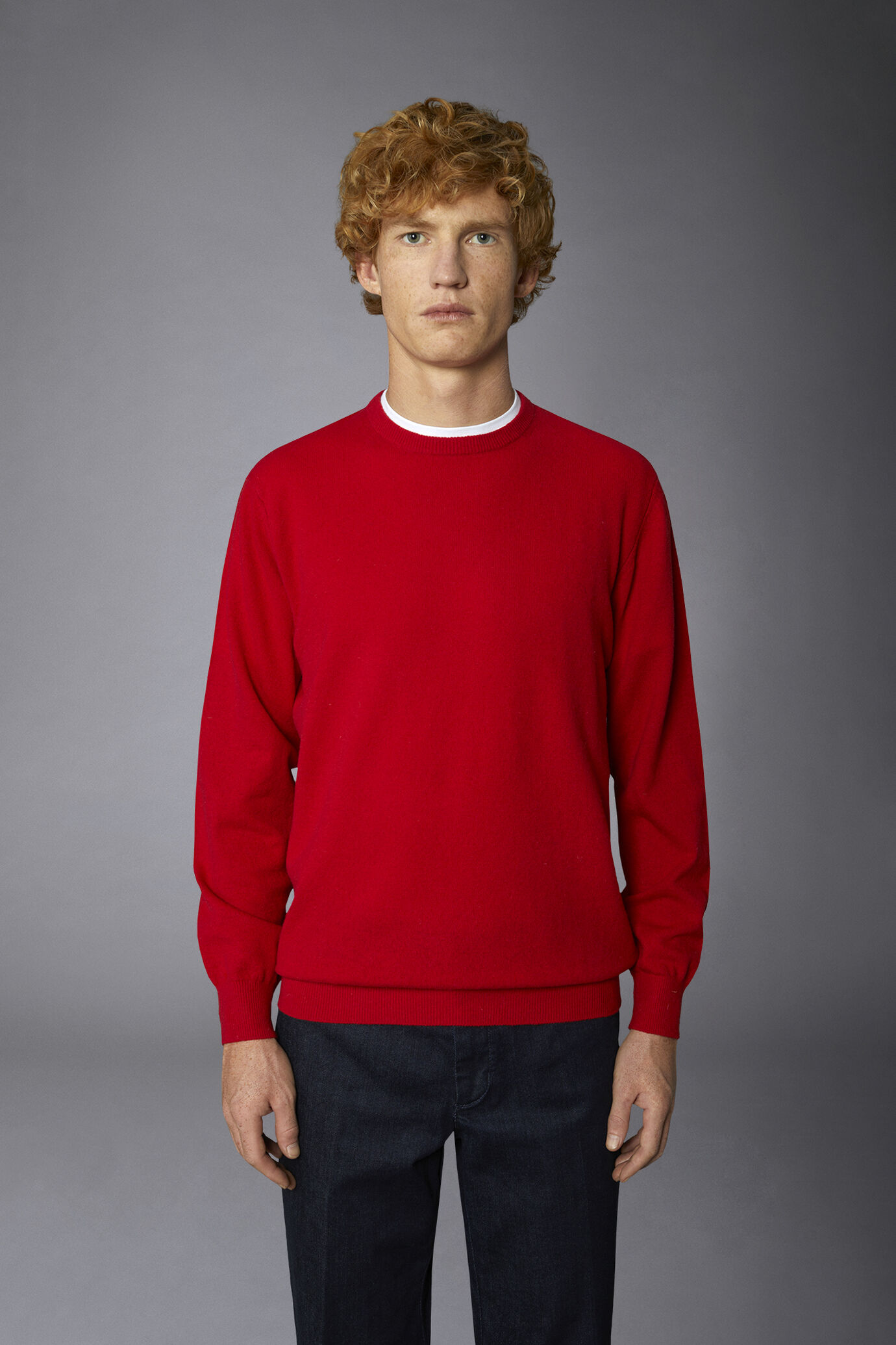 Men's crew neck wool blend lambswool regular fit sweater image number 2