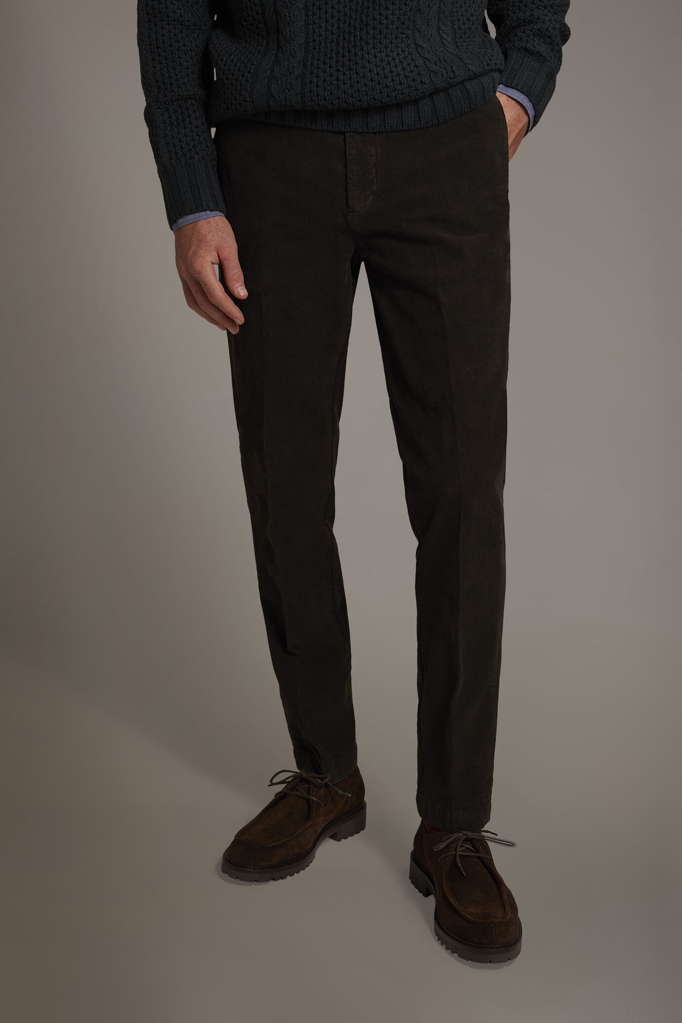 Regular fit chino trousers in corduroy fabric image number 2
