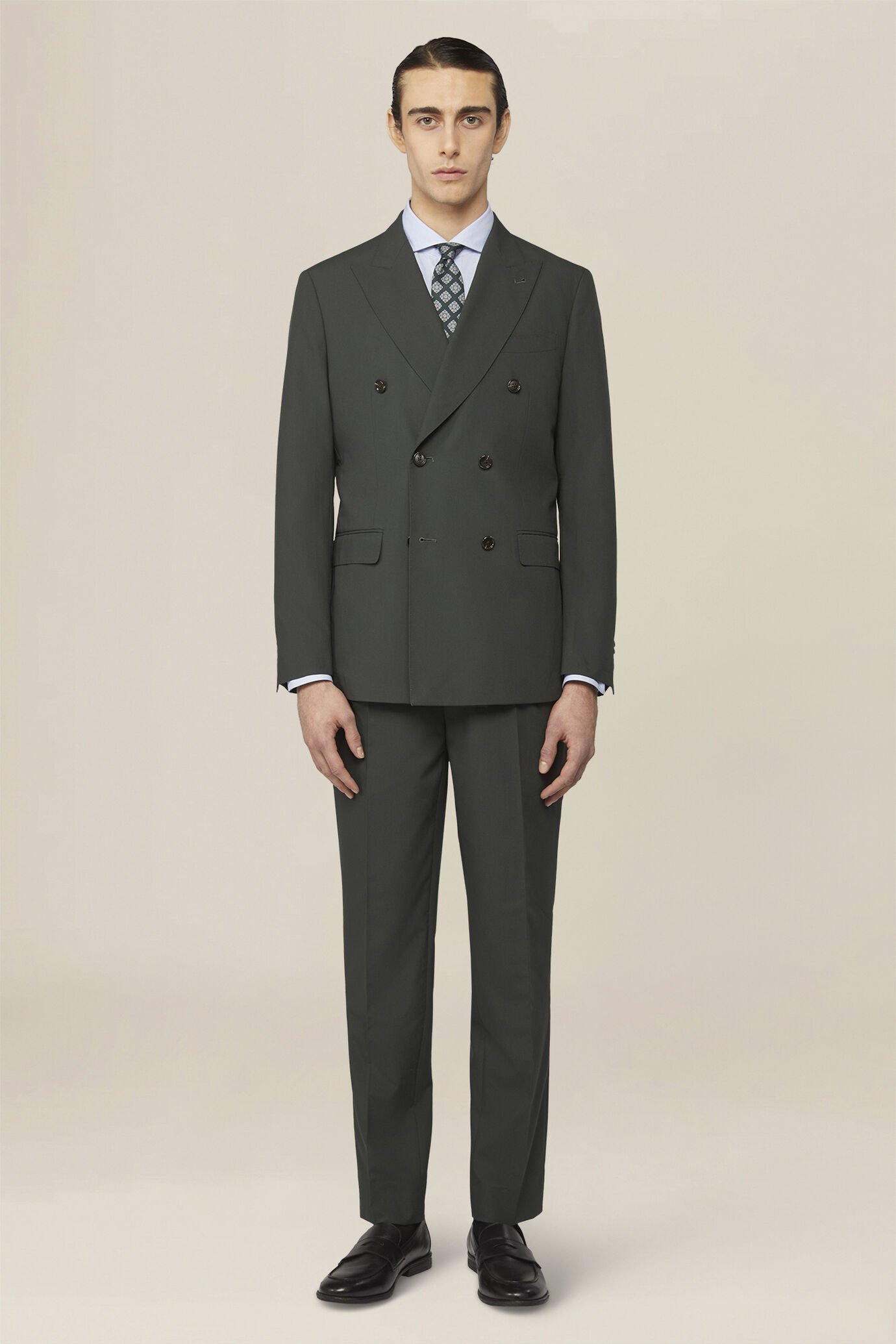 Men's double-breasted suit in plain fabric, regular fit