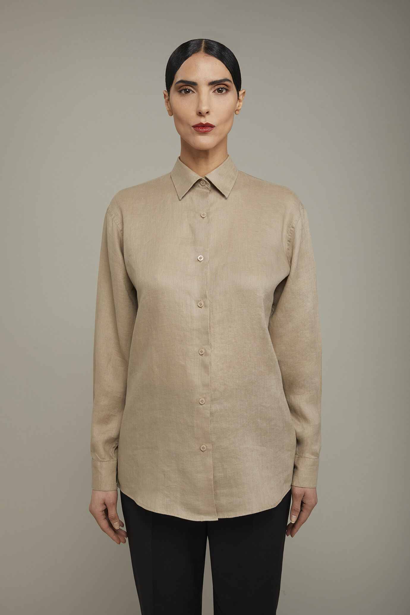 Camicia donna con collo classico 100% lino image number 2