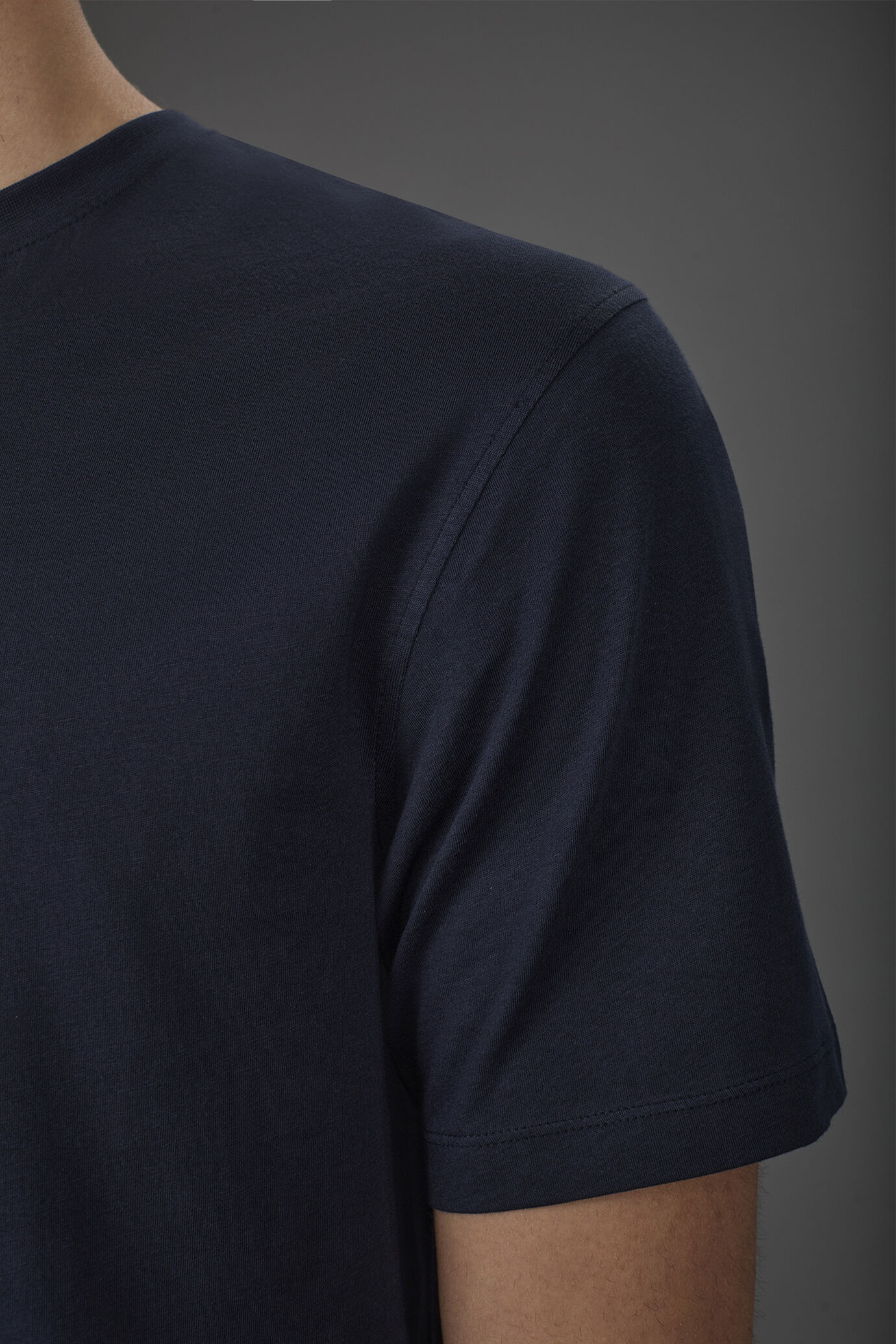 T-shirt uomo girocollo manica corta in cotone organico image number 3