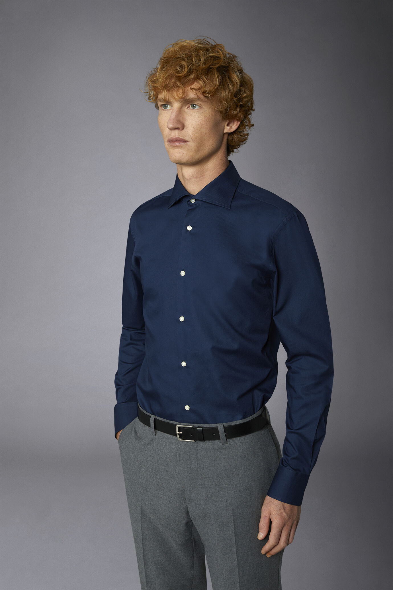 Chemise classique à col français, coupe régulière, tissu à chevrons image number 2