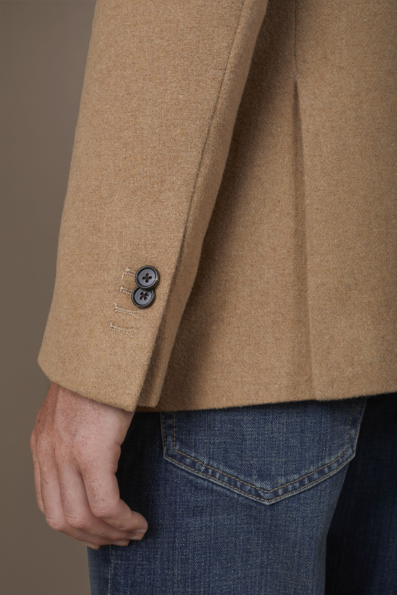 Veste homme simple boutonnage en laine mélangée et motif Herringbone coupe regular fit image number 3