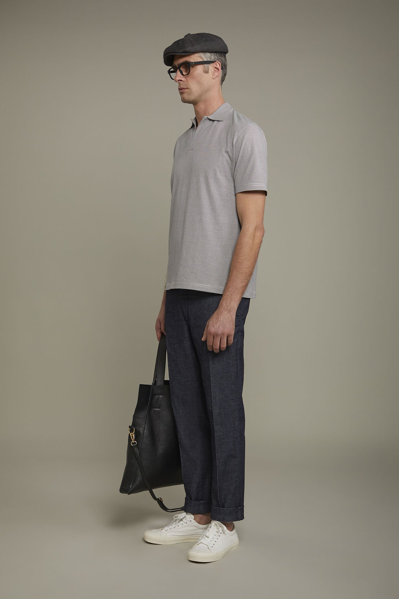 Polo homme à manches courtes et col derby sans boutons, tissu 100 % coton à fines rayures coupe régulière image number 1