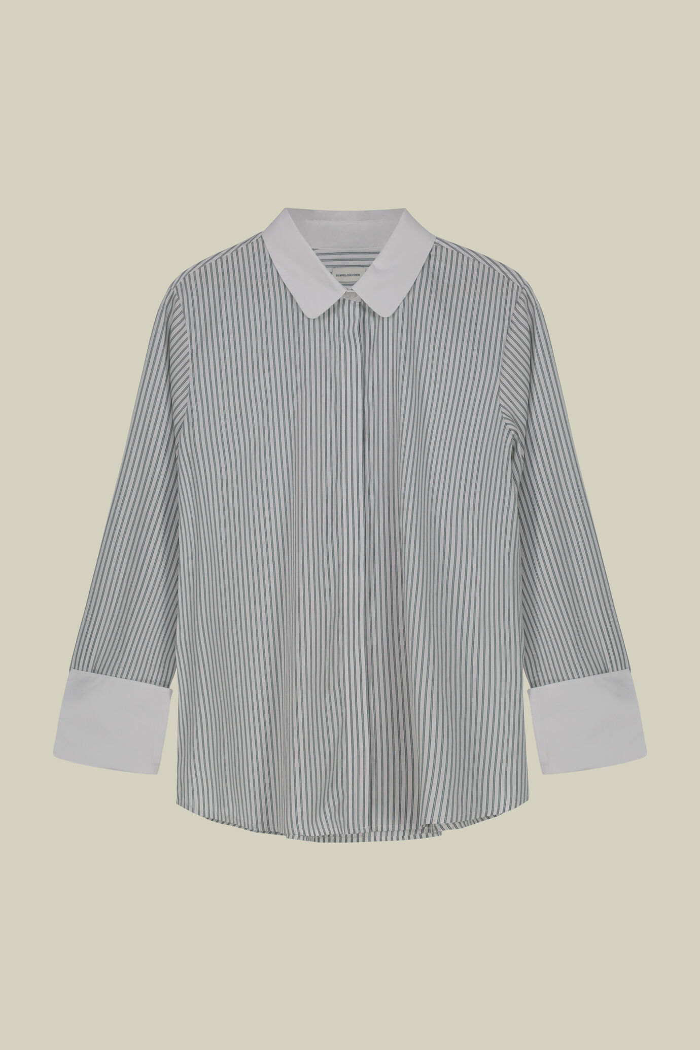Chemise classique pour femme, modèle avec col claudine et poignets unis, en tissu rayé teint en fil