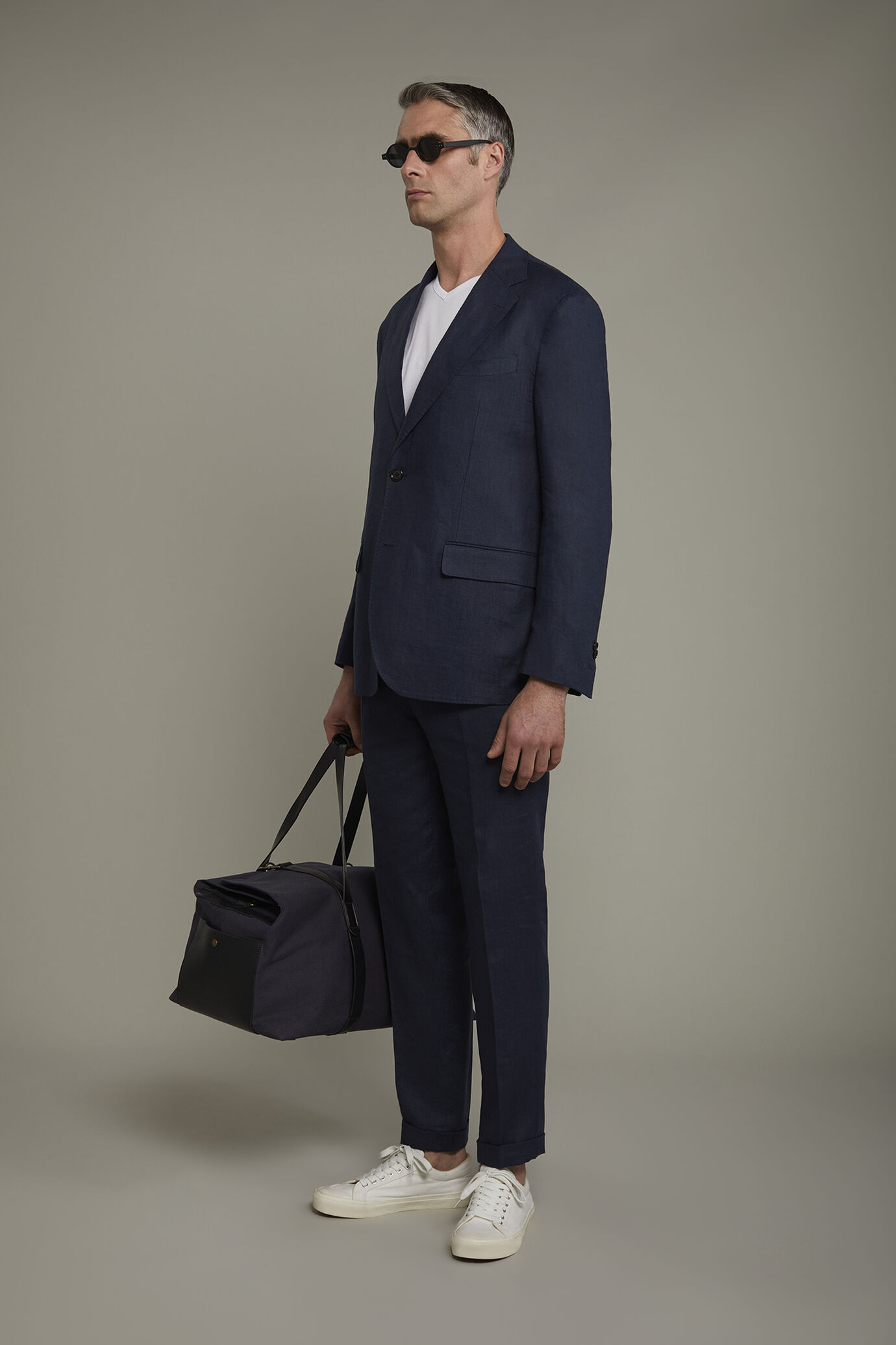 Abito uomo monopetto 100% lino regular fit image number 1