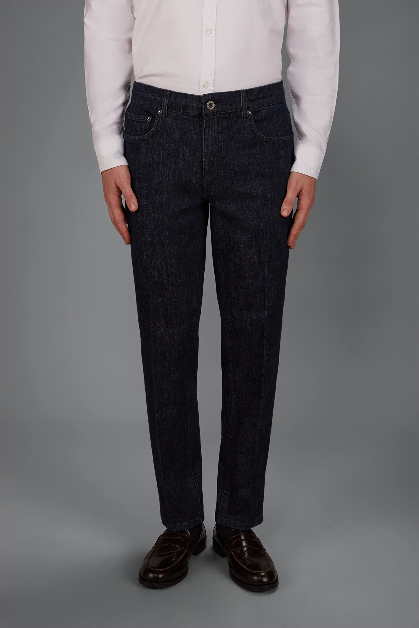 Men&rsquo;s 5 Pockets straight-fit jeans image number 1