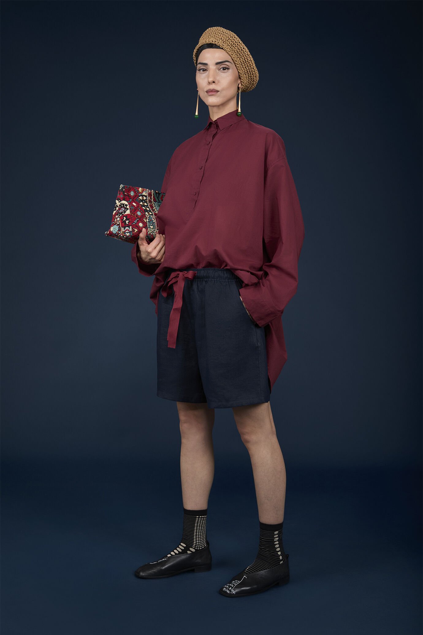 Kurze Damen-Bermudashorts mit kontrastierendem, verstellbarem Elastikbund 100 % Leinen image number 0