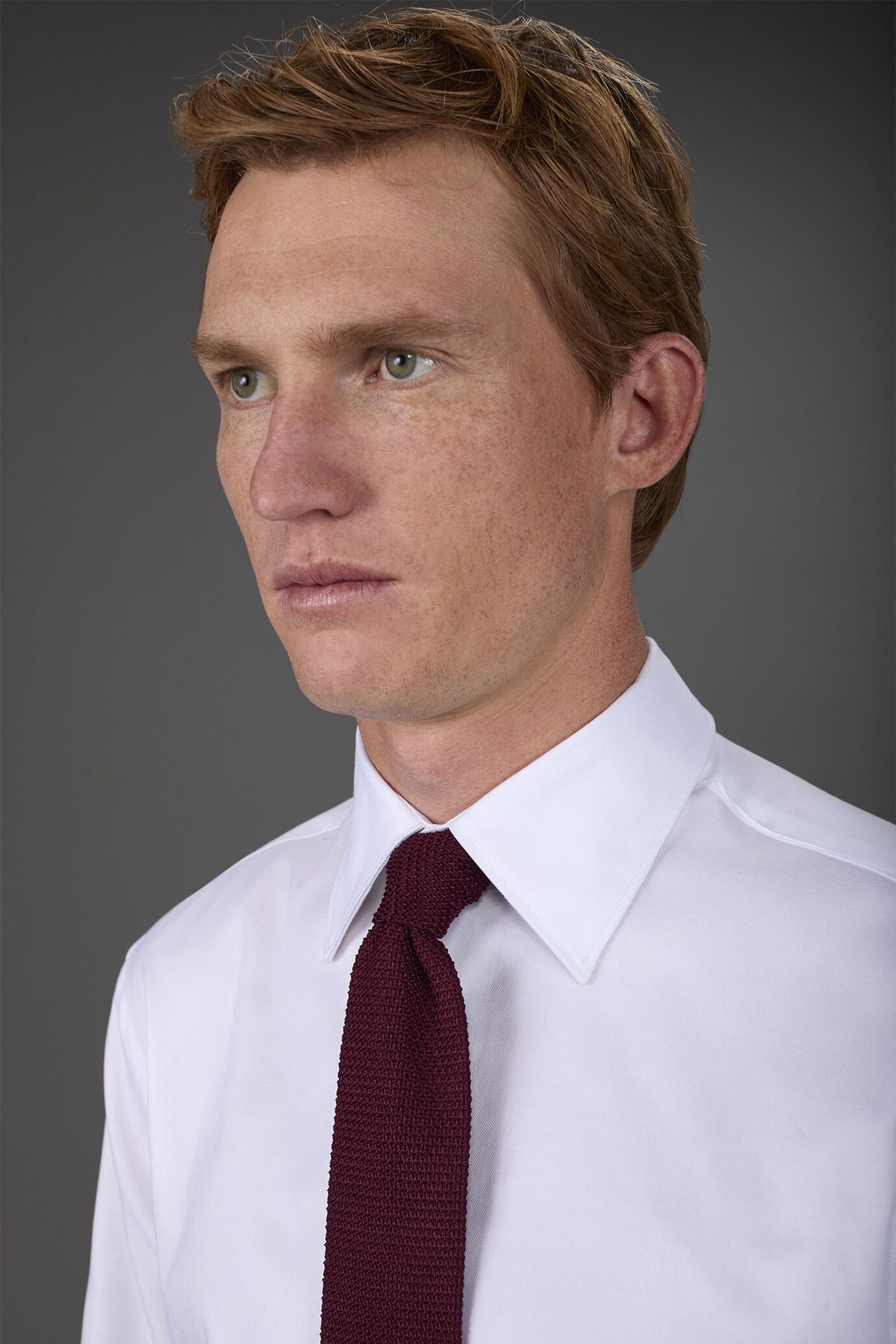 Camicia uomo collo classico tessuto oxford leggero