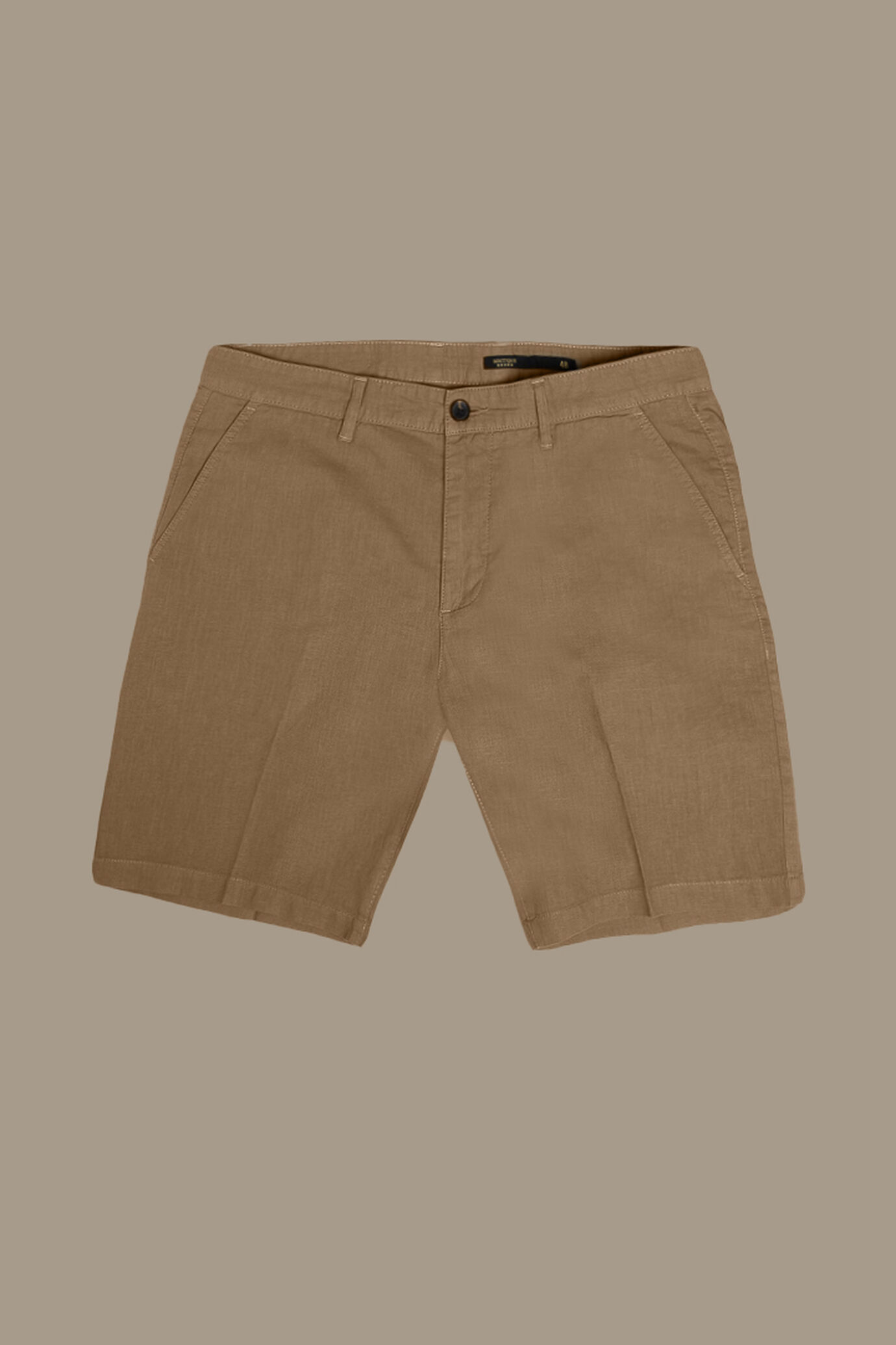 Bermuda chino con doppia pinces misto lino e cotone image number 4