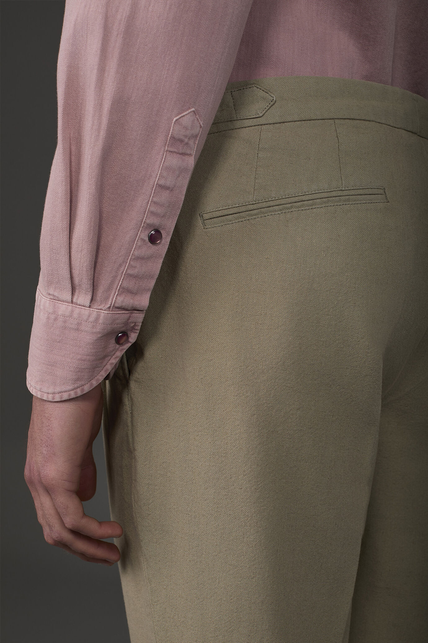 Herren-Freizeithemd mit klassischem Kragen aus Chambray-Stoff image number 3