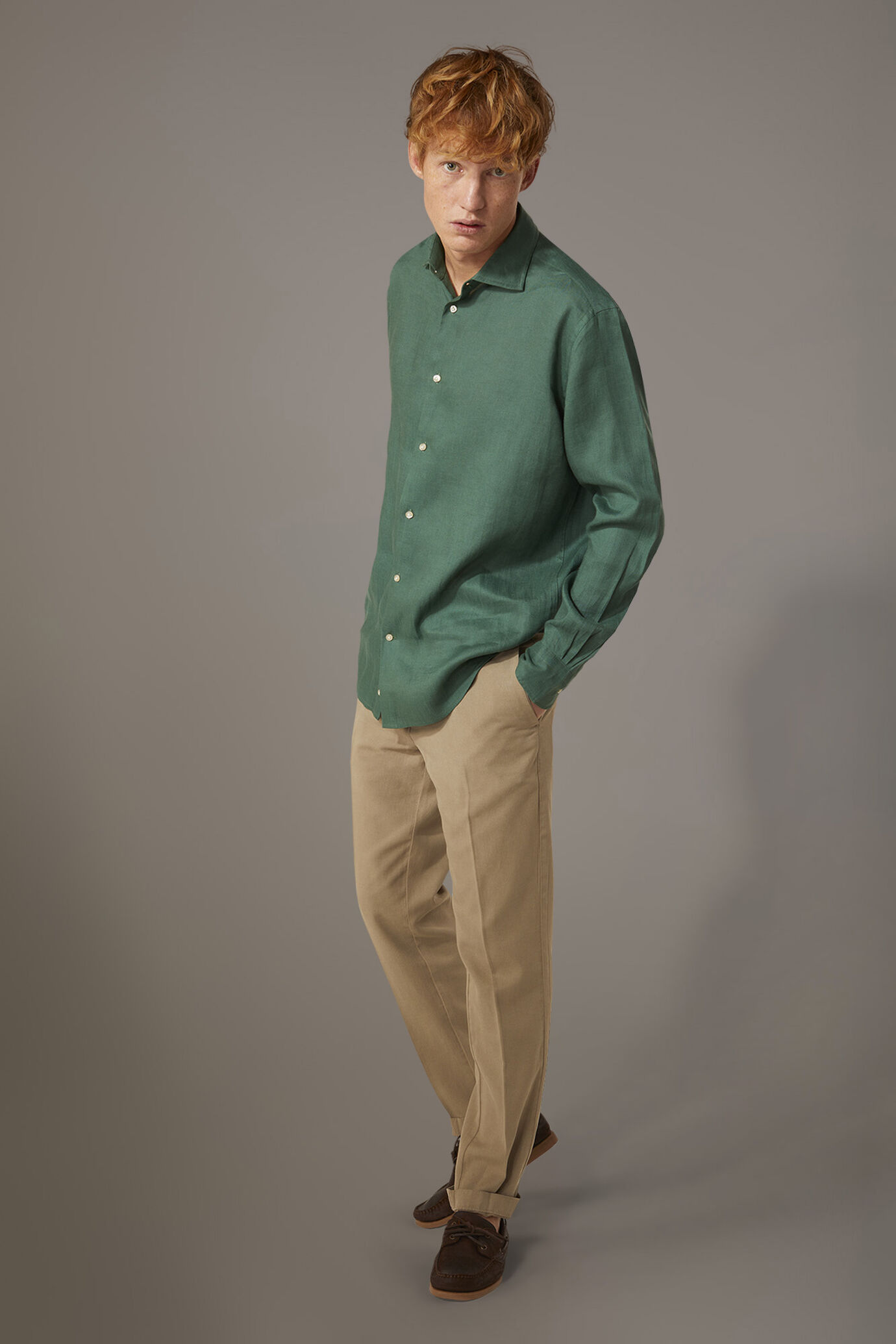 Pantalone chino misto lino regular fit costruzione twill image number 0