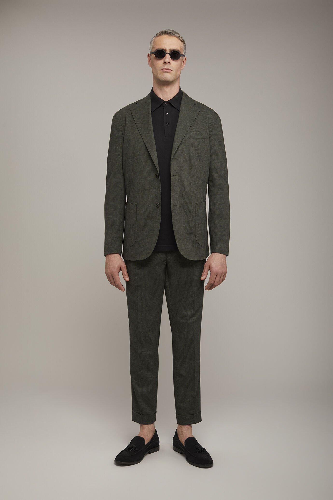 Pantalone classico uomo con doppia pince tessuto con disegno micro pied de poule regular fit image number 0