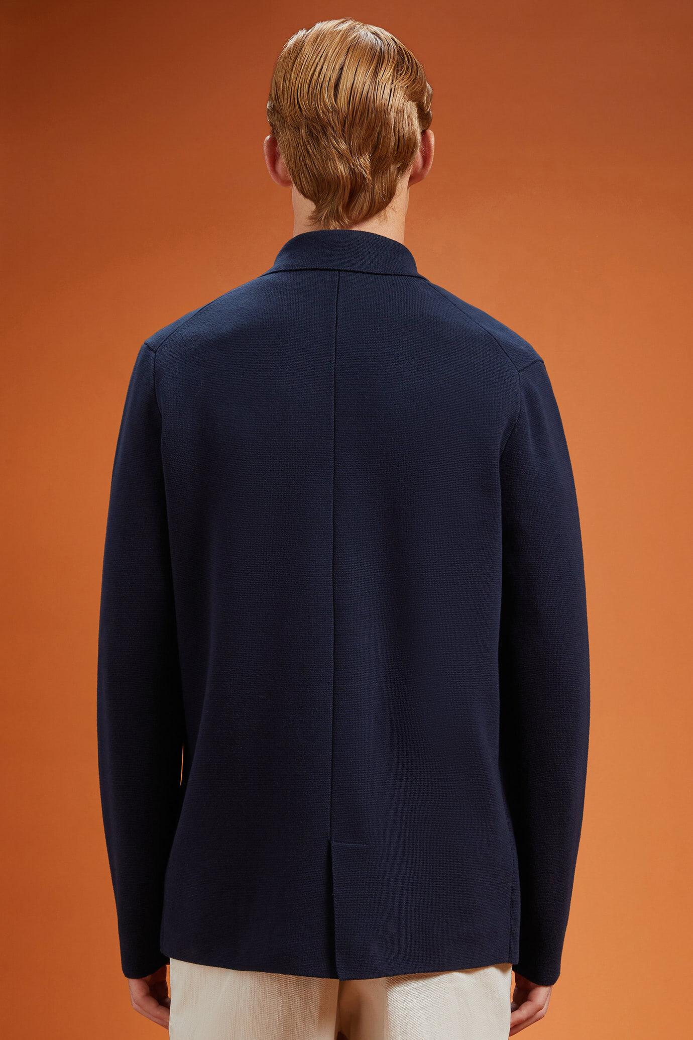 Zweireihige Herren-Strickjacke aus 100 % Baumwolljersey Punto Milano in normaler Passform image number 1