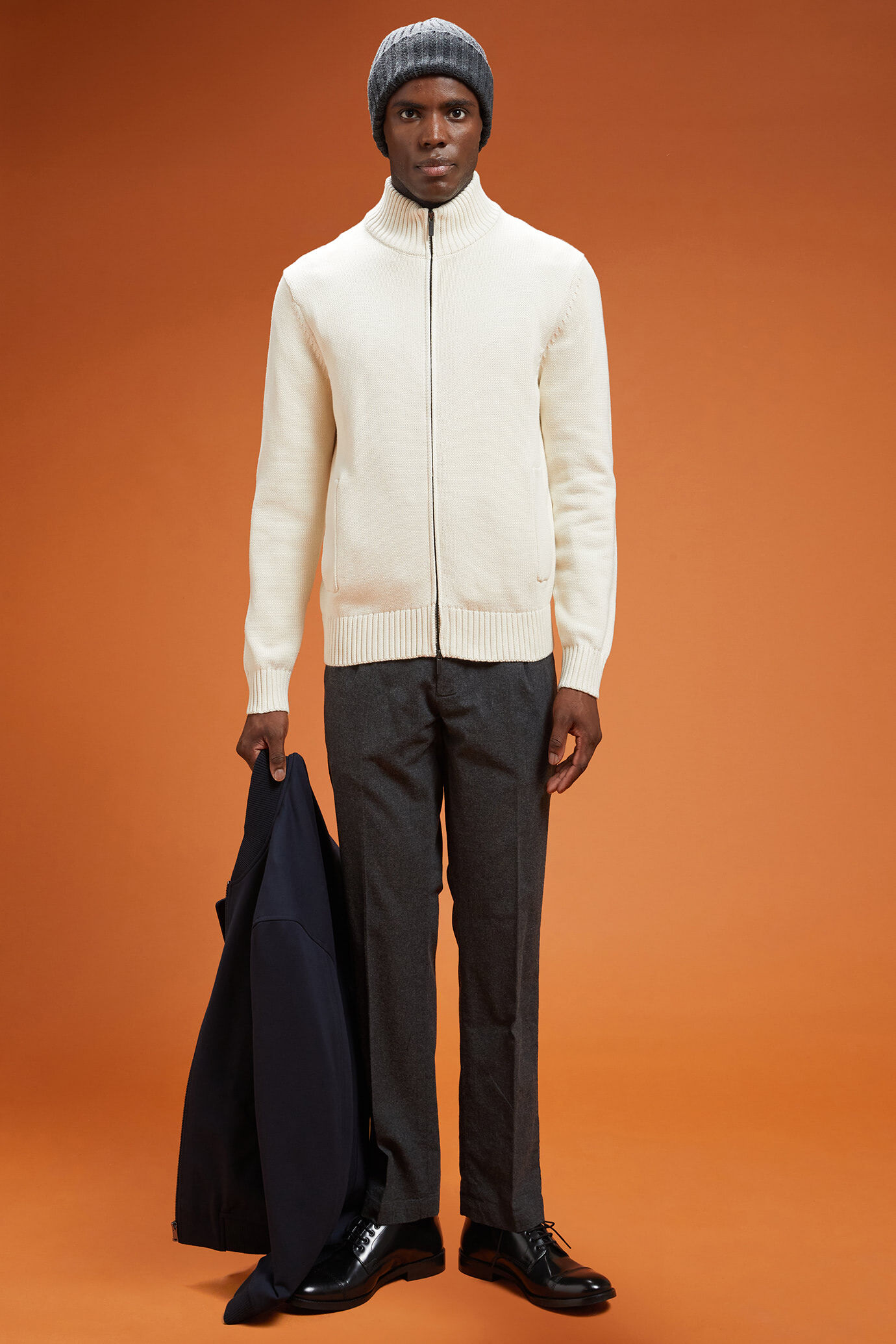 Herren-Strickjacke mit Reißverschluss und hohem Ausschnitt aus 100 % Baumwolle in normaler Passform image number 1