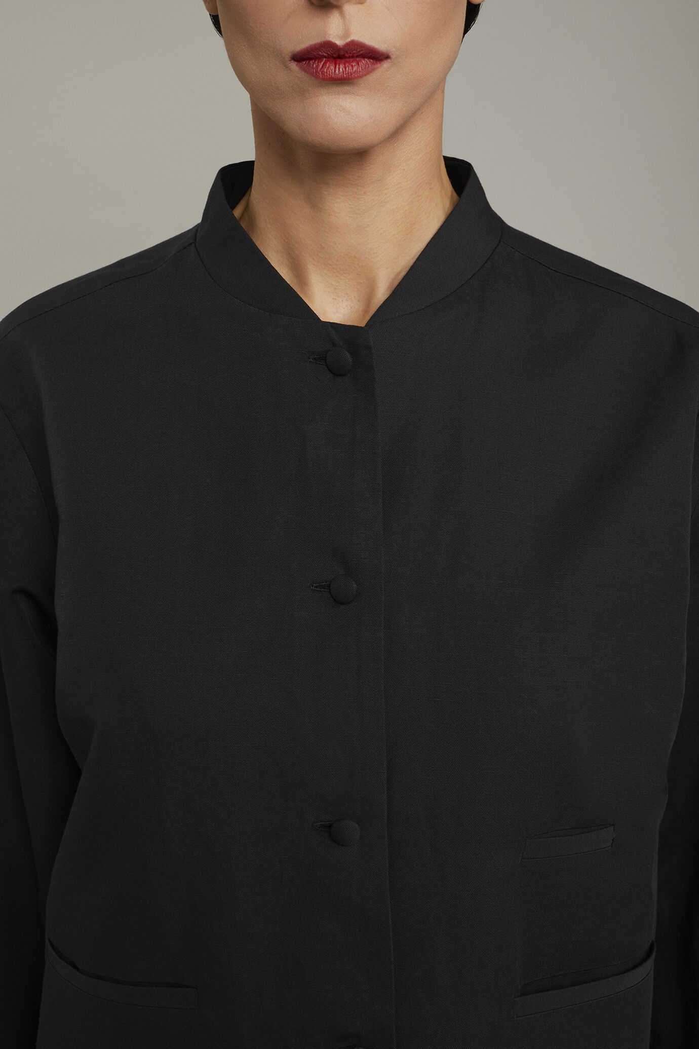 Veste femme à col mao en mélange de lin et coton coupe régulière image number 3