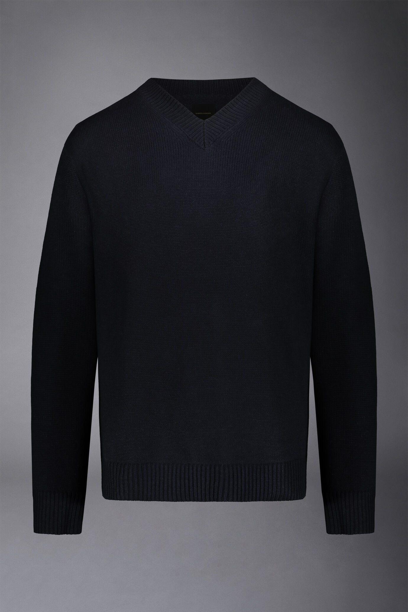 Maglia uomo scollo a v in misto lana regular fit image number 4