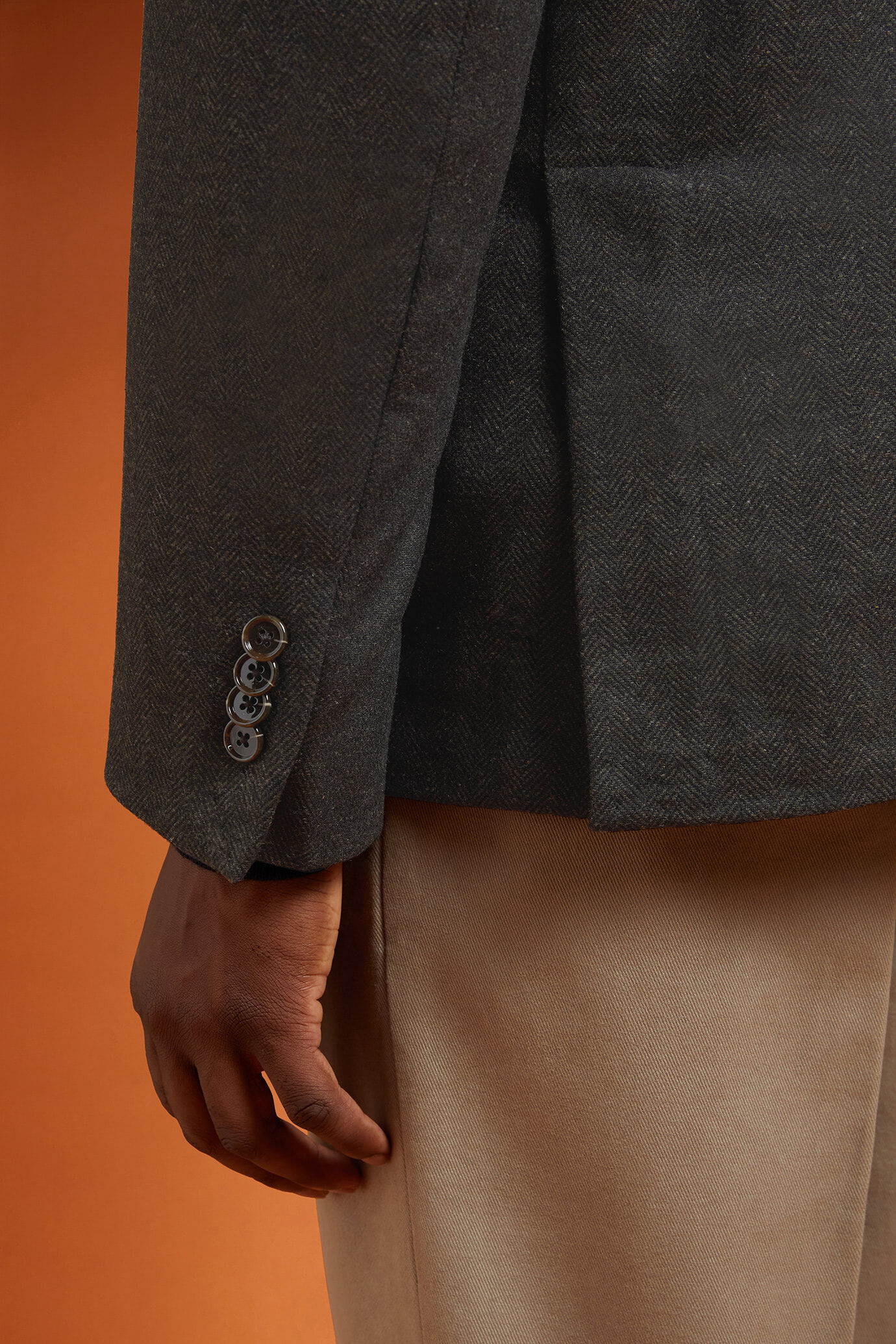 Klassisches einreihiges Herrensakko aus Wollgemisch mit Grätenmuster in normaler Passform image number 2