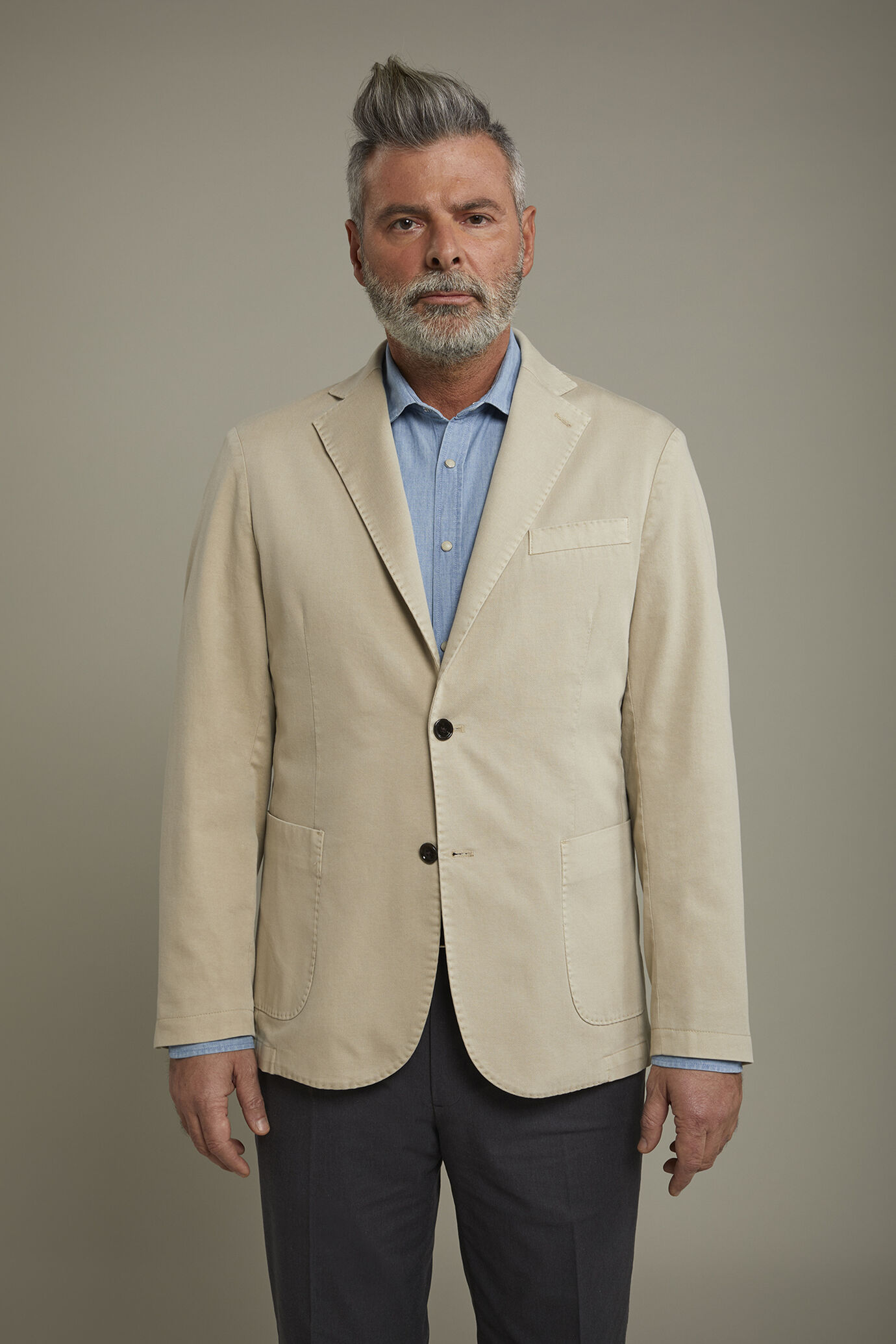 Veste droite homme non doublée avec poches plaquées, de couleur unie, coupe régulière image number 2