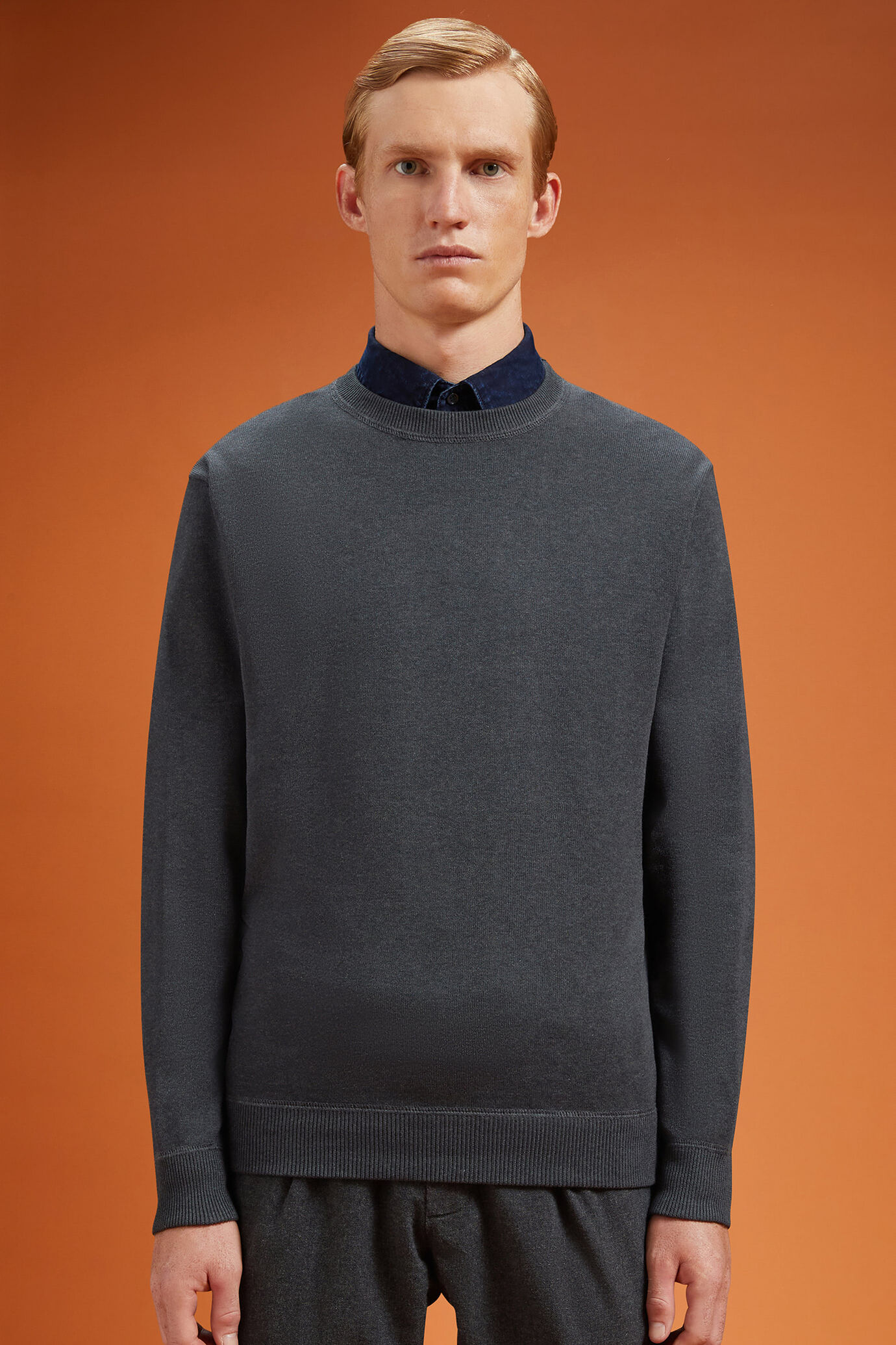 Men's regular fit crew neck jumper with plush effect details 100% ...