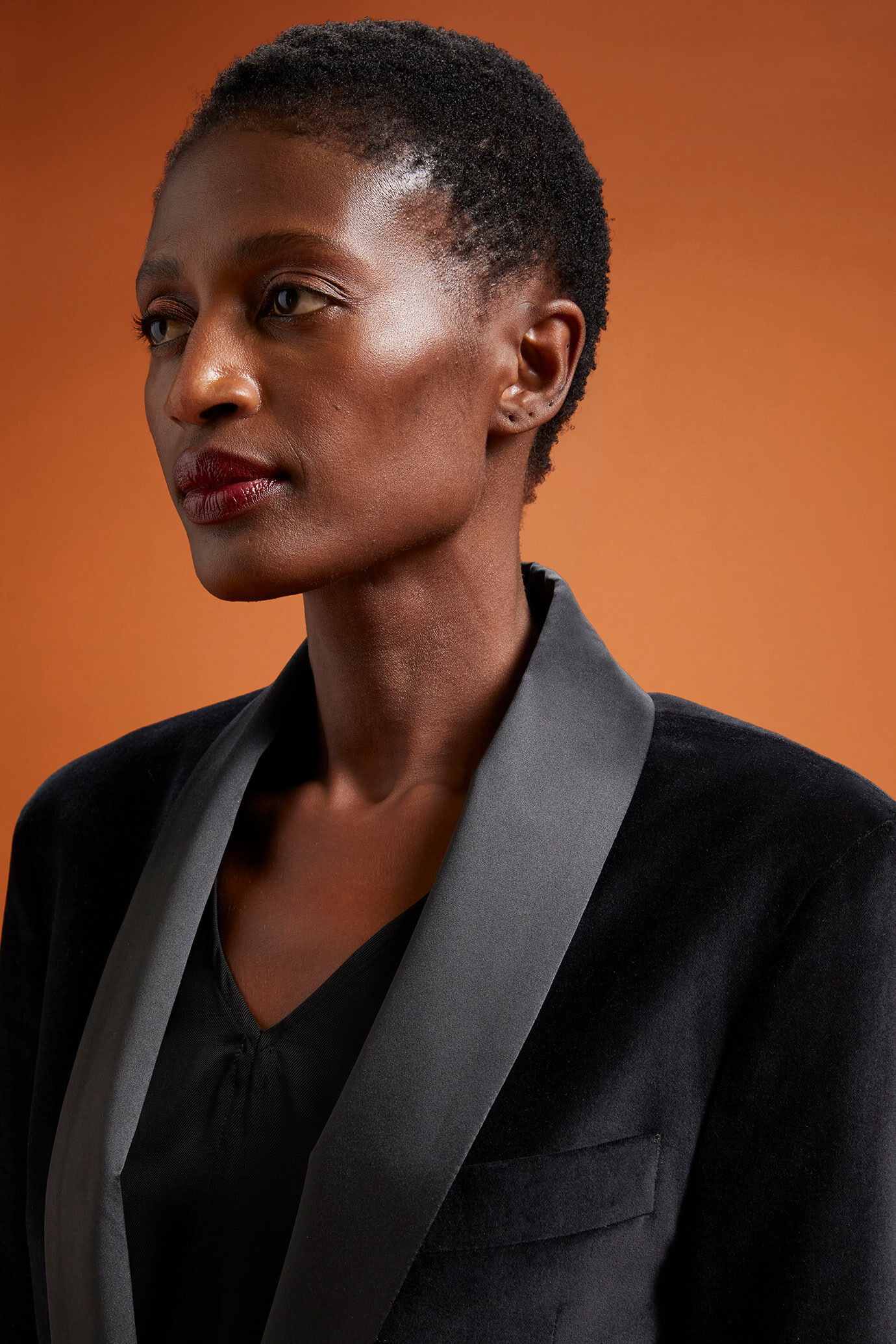 Women's regular fit dinner jacket in smooth velvet image number 2