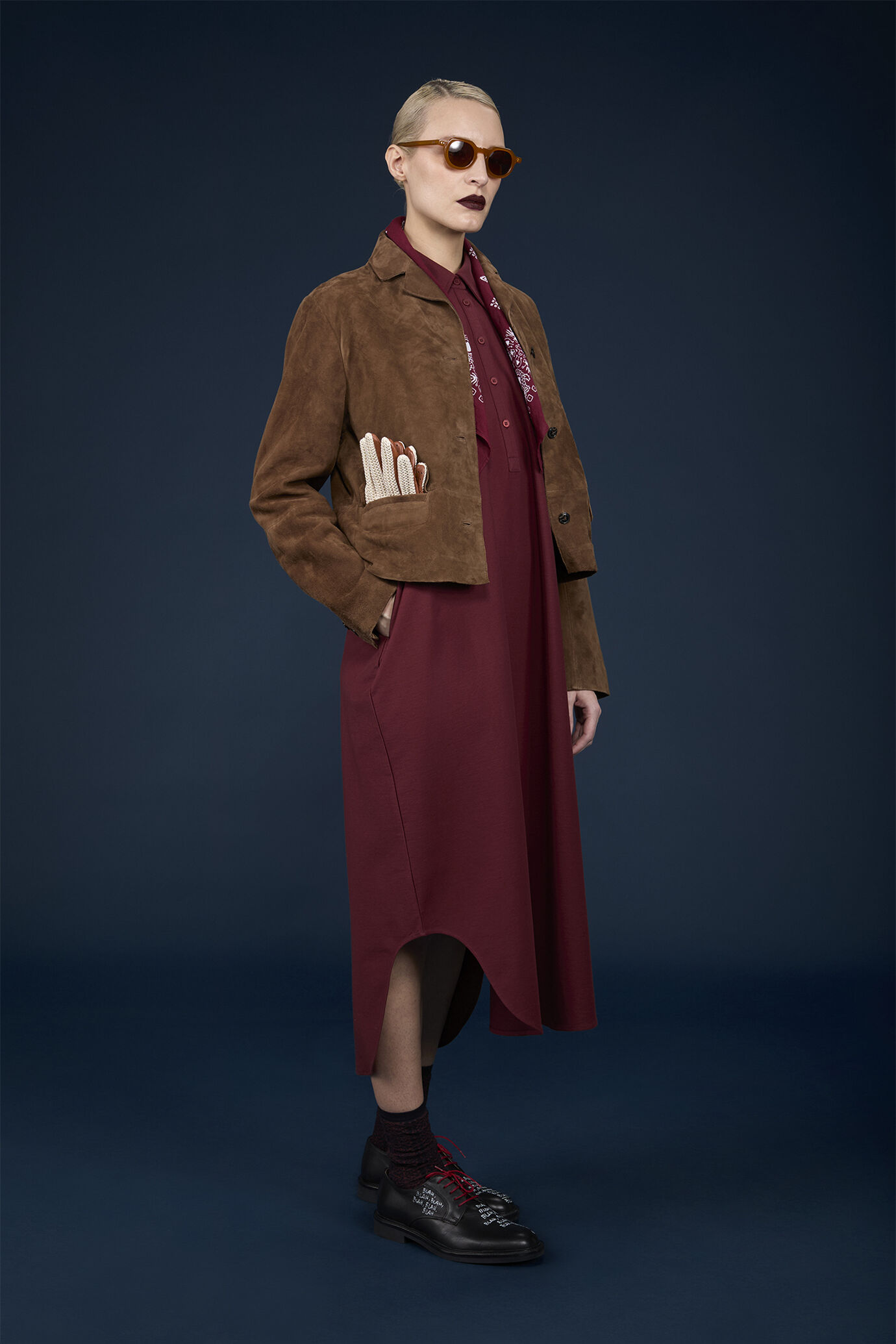 Women's regular fit short jacket in 100% genuine suede