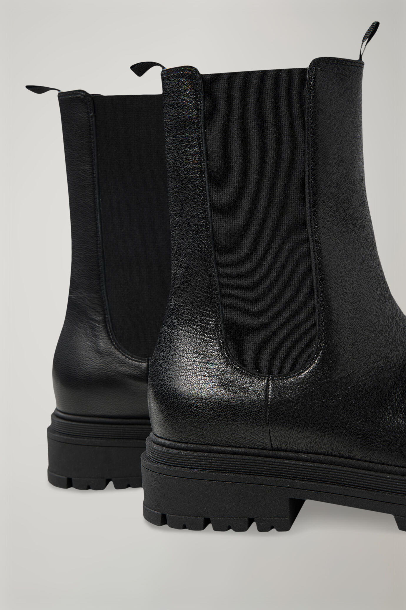 Women's 100% matte leather chelsea boots with rubber bottom image number 3