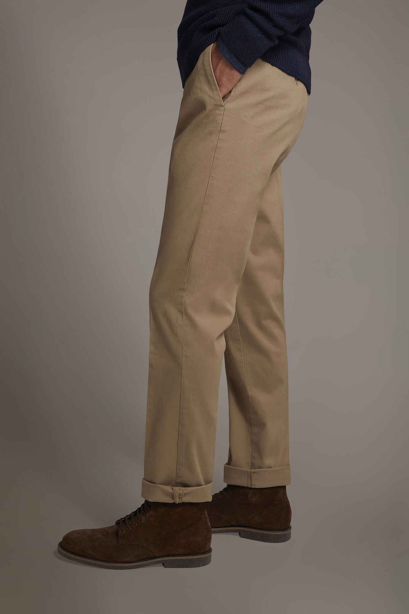 Pantalone chino uomo classico regular fit tessuto twill elasticizzato image number 3