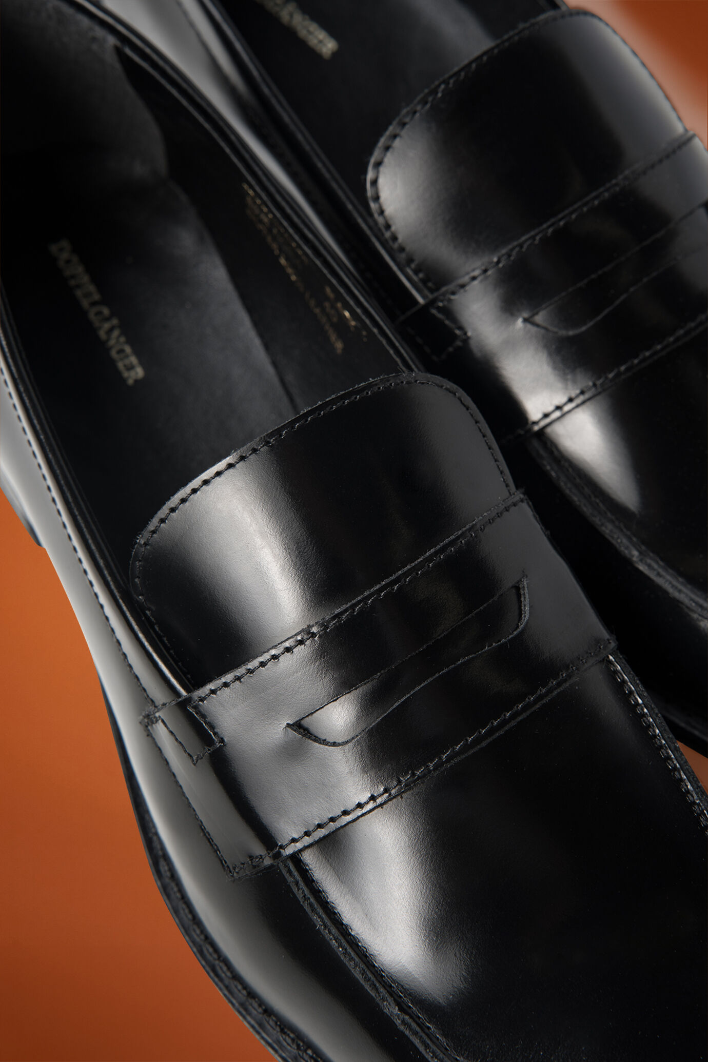 Mocassin classique 100% cuir avec semelle en caoutchouc image number 2