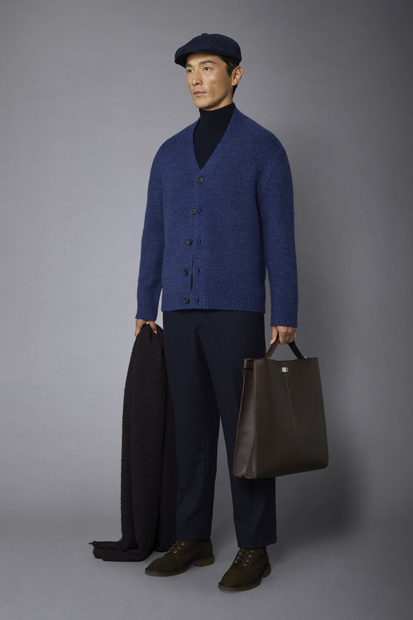 Men's v-neck cardigan with an alpaca wool component regular fit image number 1